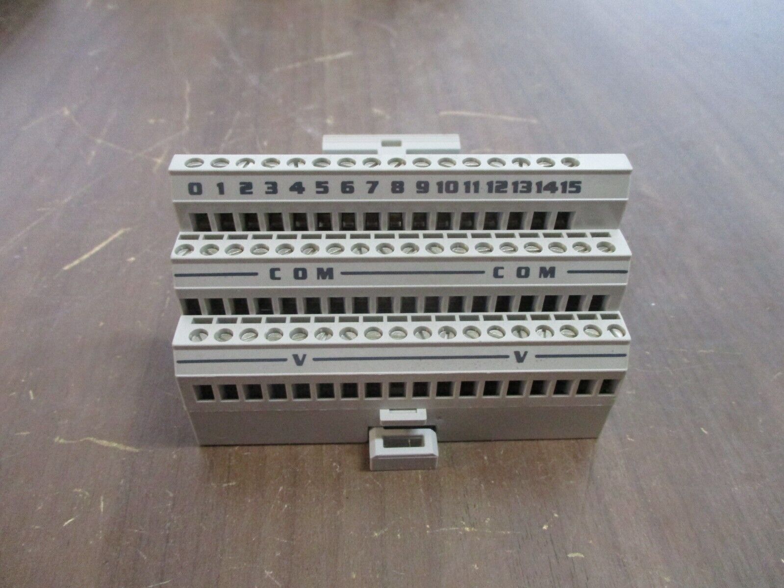 Allen-Bradley Flexbus Terminal Block 1794-TB3 Ser. A Cat Rev. M04 New Surplus
