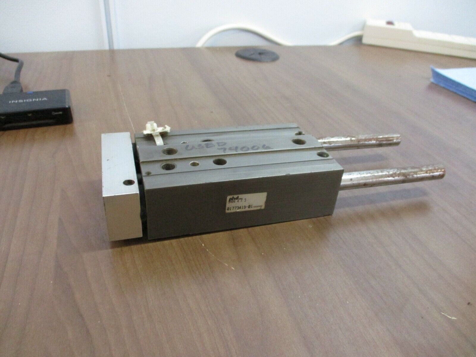 PHD Pneumatic Slide Actuator SA04 4X3 Used