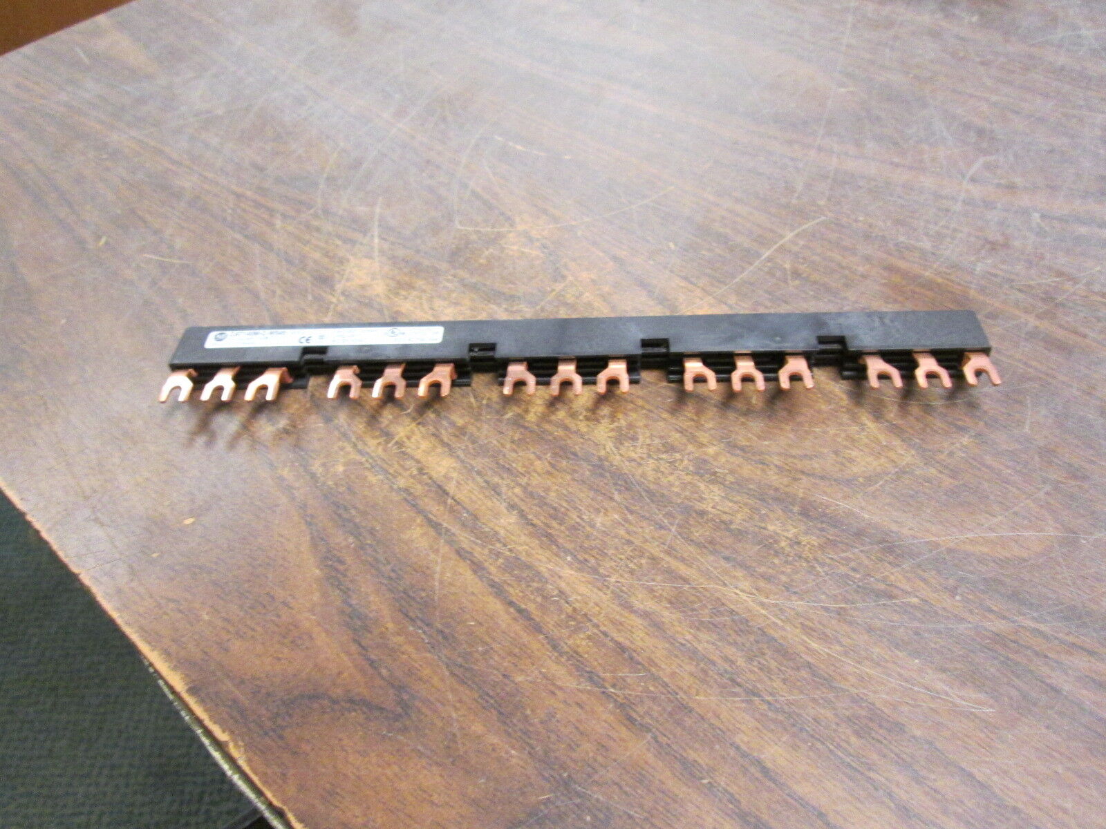 Allen-Bradley BusBar 140M-C-W545 Ser. A 64A 600V Used