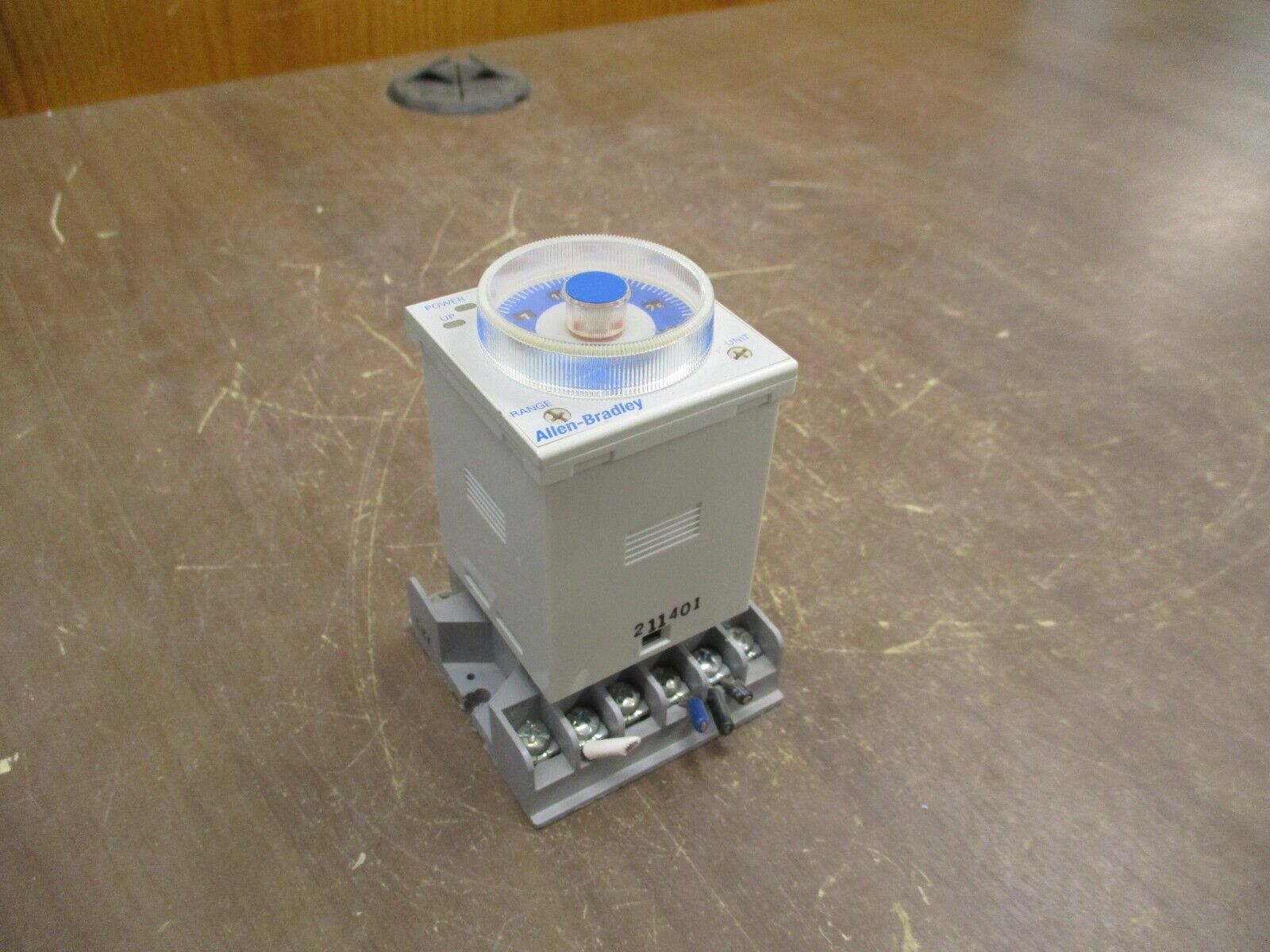 Allen-Bradley Multifunction Timing Relay 700-HR52TA17 Range: 0.05 Sec-300 Hr