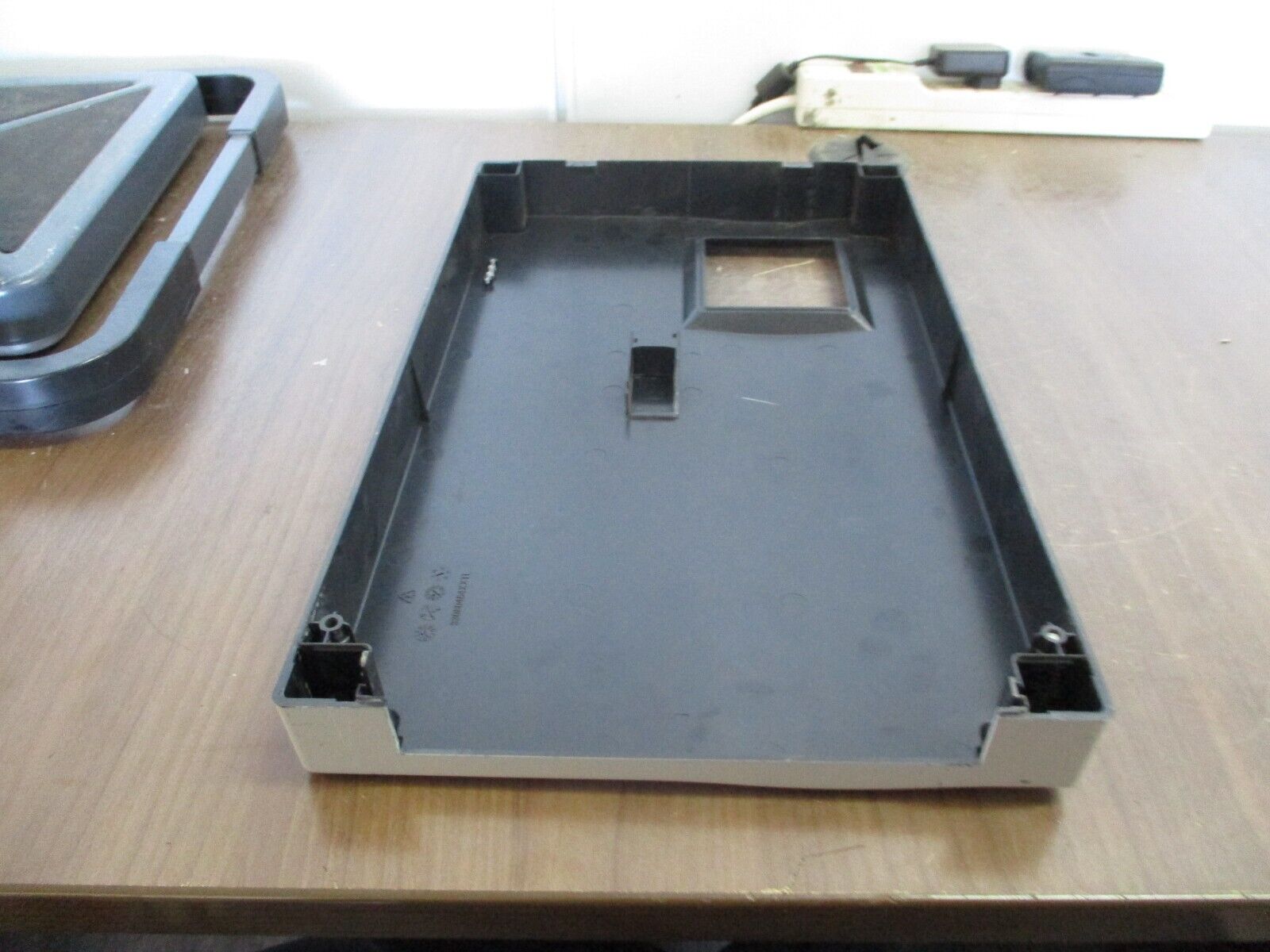 Allen-Bradley PowerFlex 400 Cover Size: 15.5" x 9.75" *Broken Piece* Used