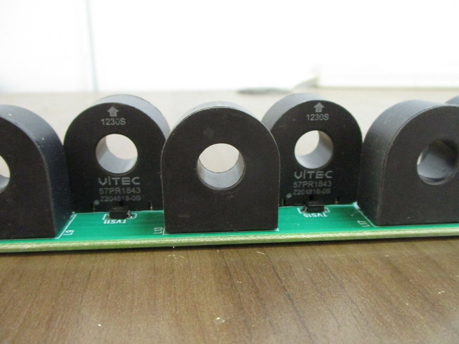 Veris Panel 1B CT Strip E30A184 100A 50/60Hz Used