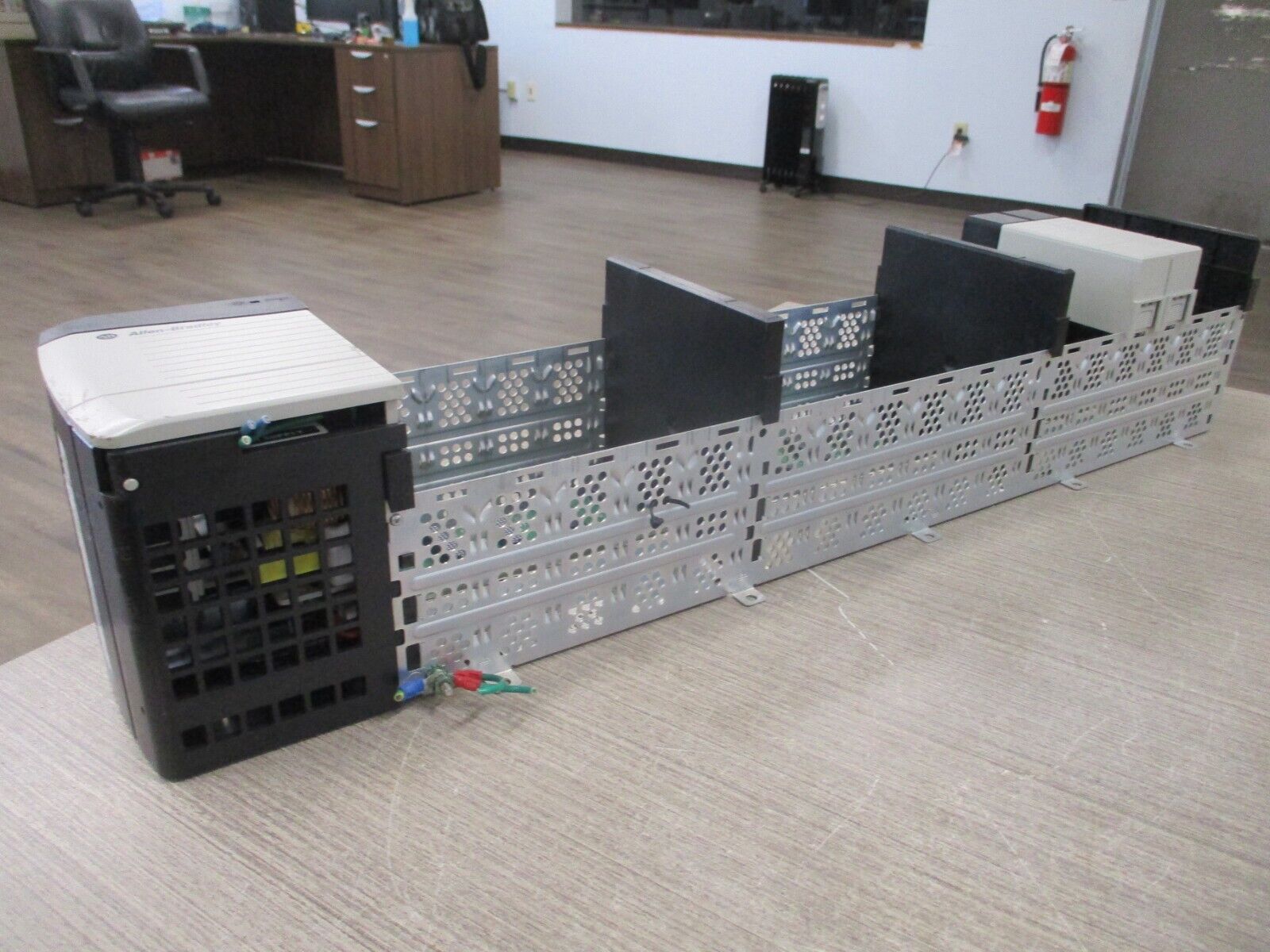 Allen-Bradley ControlLogix 17-Slot Chassis w/Power Supply 1756-A17/1756/PB72 Use