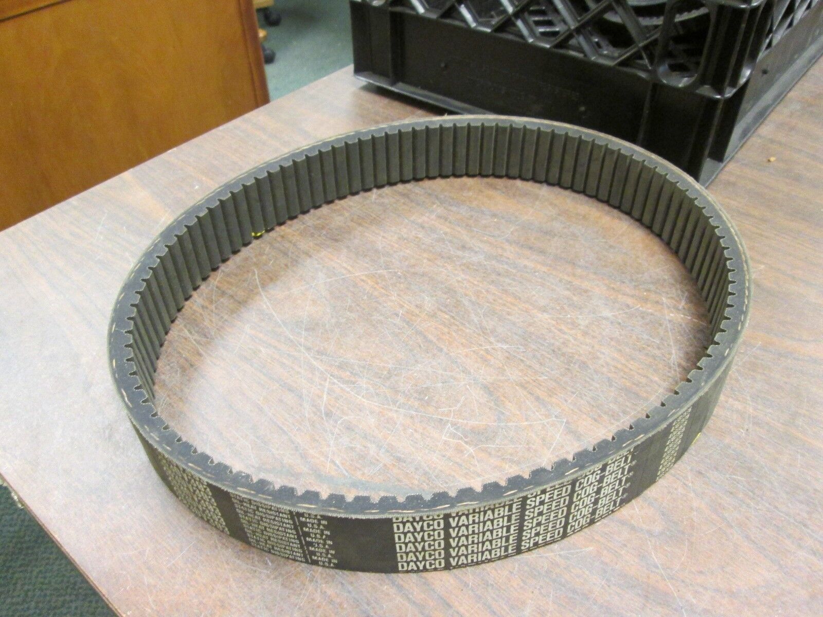 Dayco Variable Speed Cog-Belt 2830V393 New Surplus