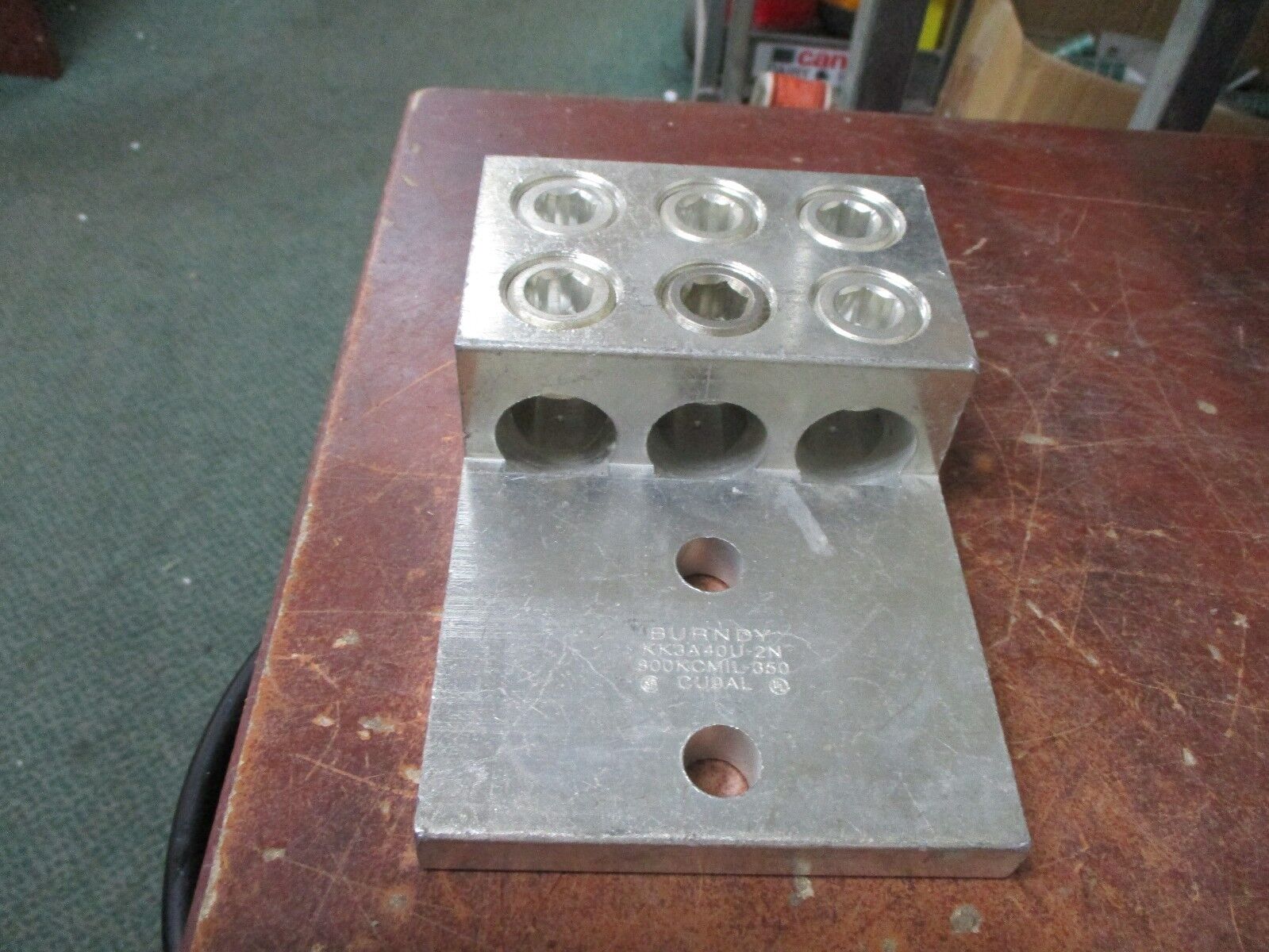 Burndy  Mechanical Lug  Part # KK3A40U-2  3 Pole  800 KCMIL-350  Used