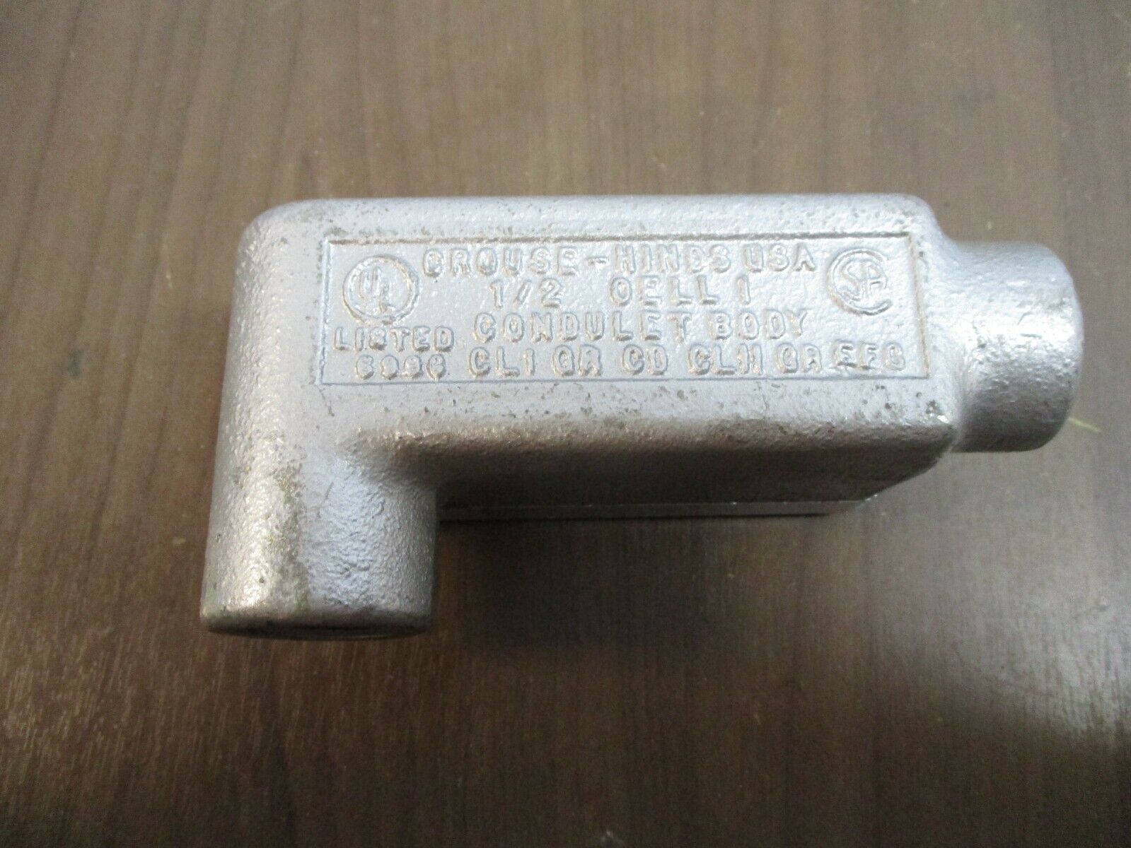 Crouse-Hinds Conduit Body w/ Cover OELL1 Size: 1/2" For Hazardous Locations Used