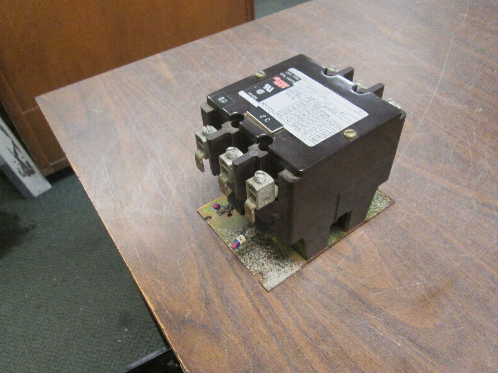 Arrow Hart Contactor ACC930-V20 120V Coil 112A 600V Used