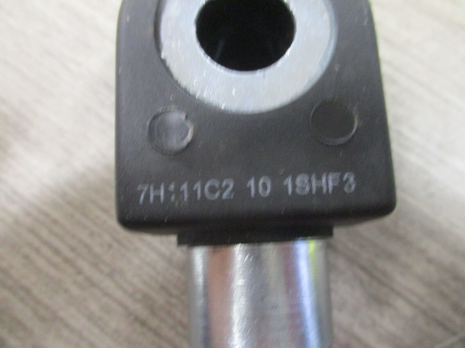 Parker Solenoid 71315SN2KNJ1N0H111C2 24 VDC 125 PSI 10 W Used