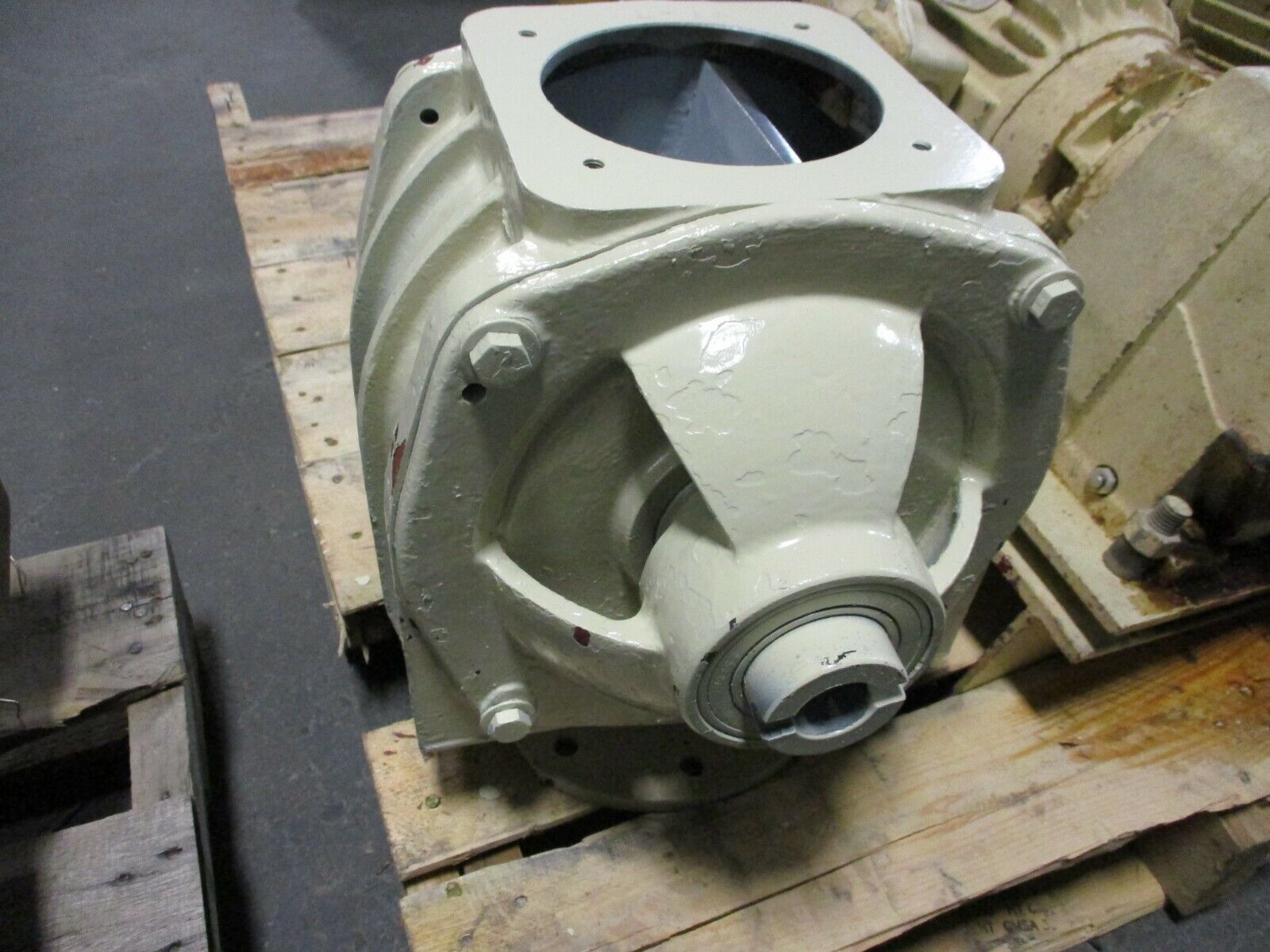 MIAG Rotary Valve Airlock 975620 5" Inlet 10x10 Used
