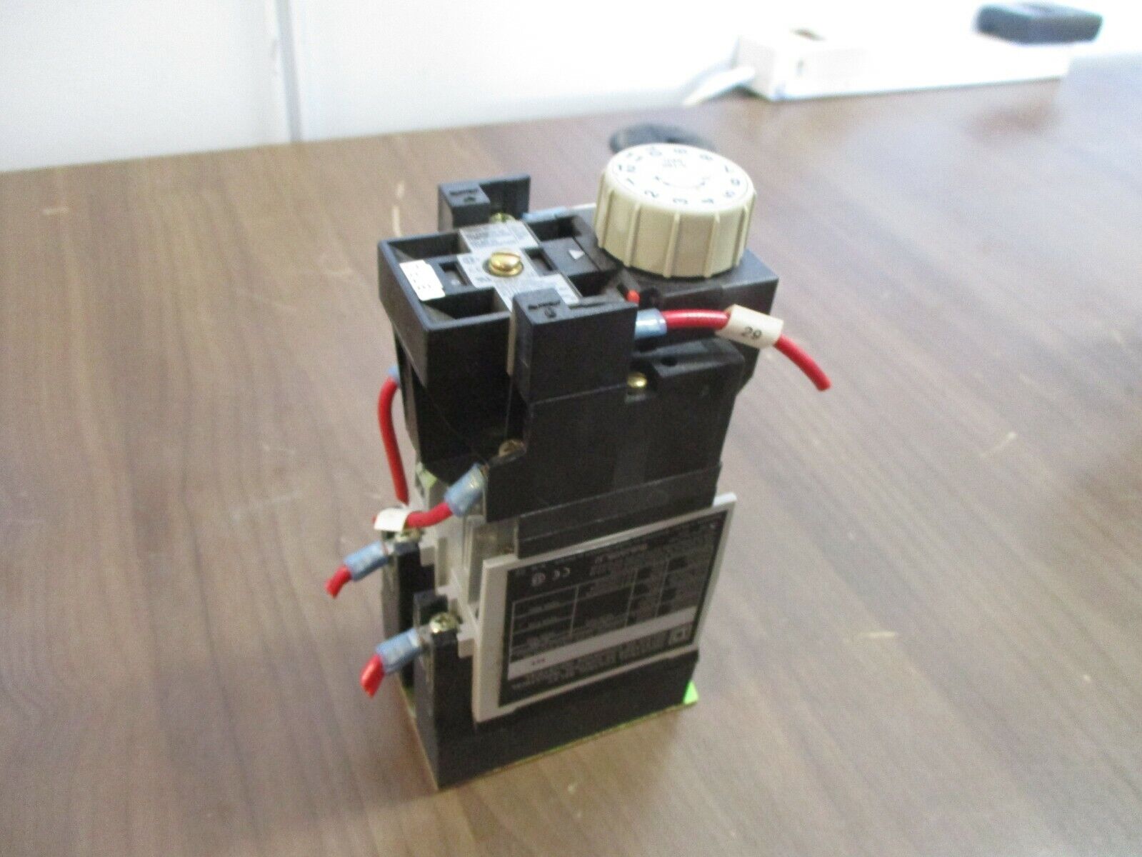 Square D Timing Relay 8501XTD2 5-180 Sec 8501X040 120V Coil Used