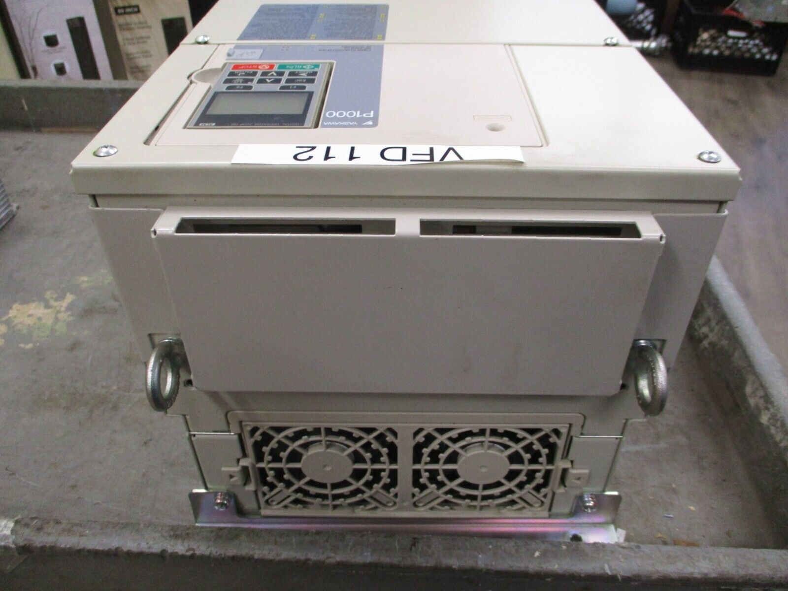 Yaskawa P1000 AC Drive CIMR-PU4A0072FAA Rev. E 50HP 3Ph w/ Keypad Used