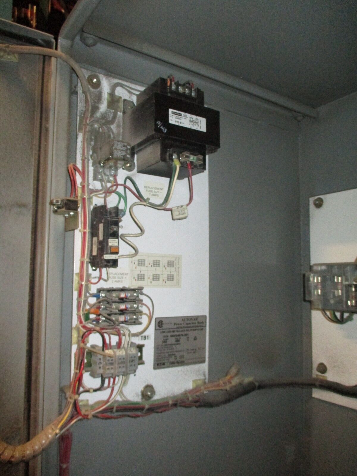 Eaton Autovar Power Capacitor Bank 350TPHSD431MS2 350kVAR 480V 3Ph 60Hz Used