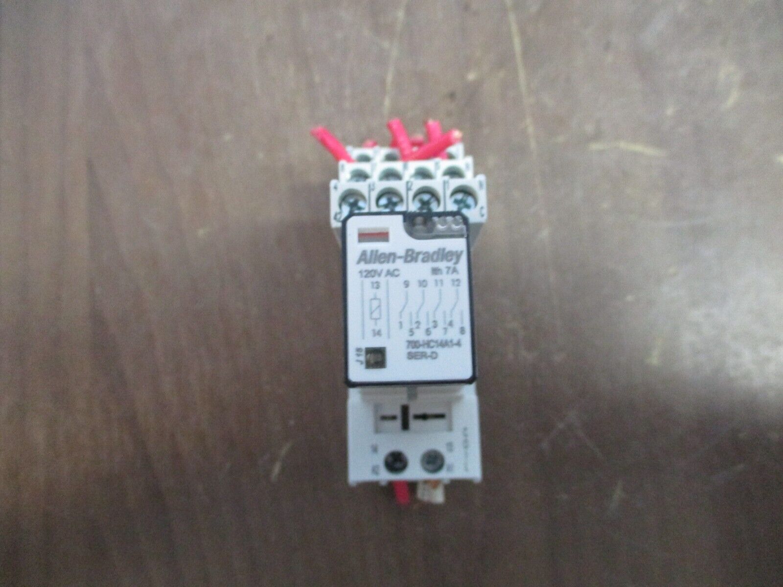 Allen-Bradley Relay w/ Base 700-HC14A1-4 Ser. D 120V Coil 700-HN104 Base Used