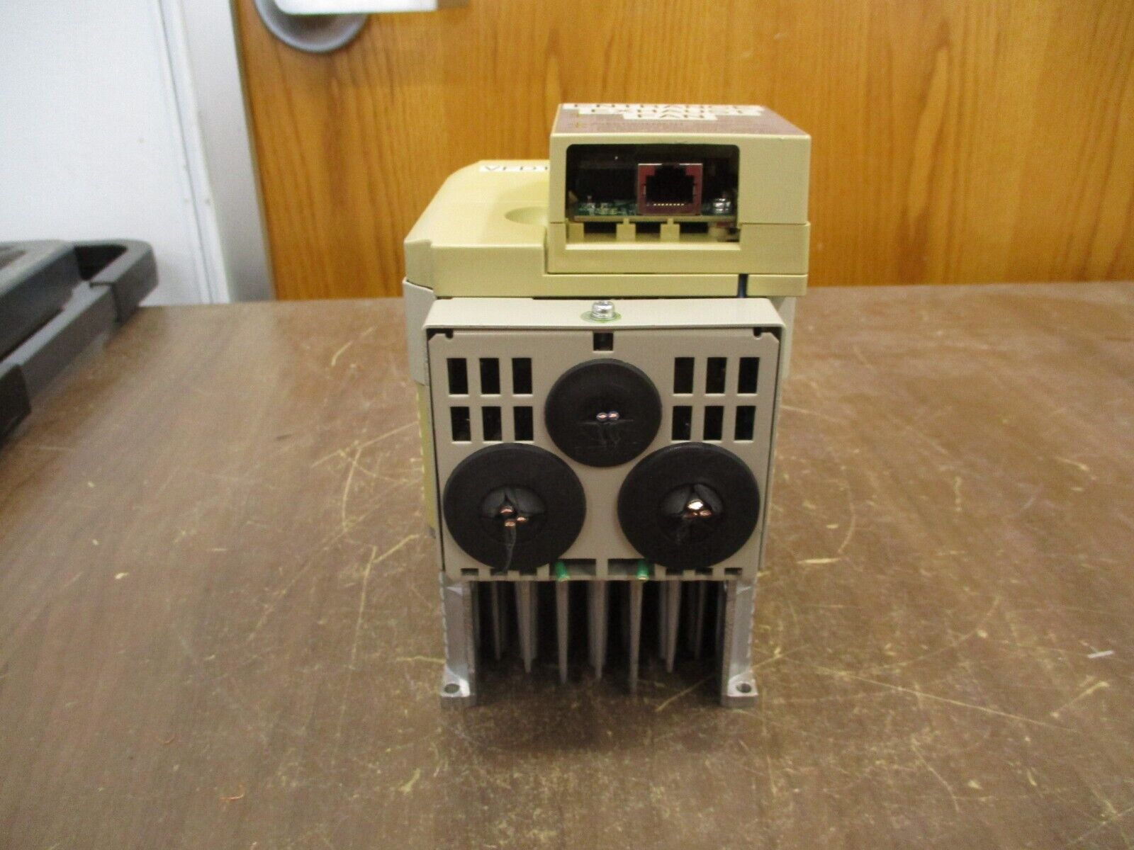 Yaskawa V1000 AC Drive CIMR-VU4A0005FAA Rev. D 3HP 3Ph Used