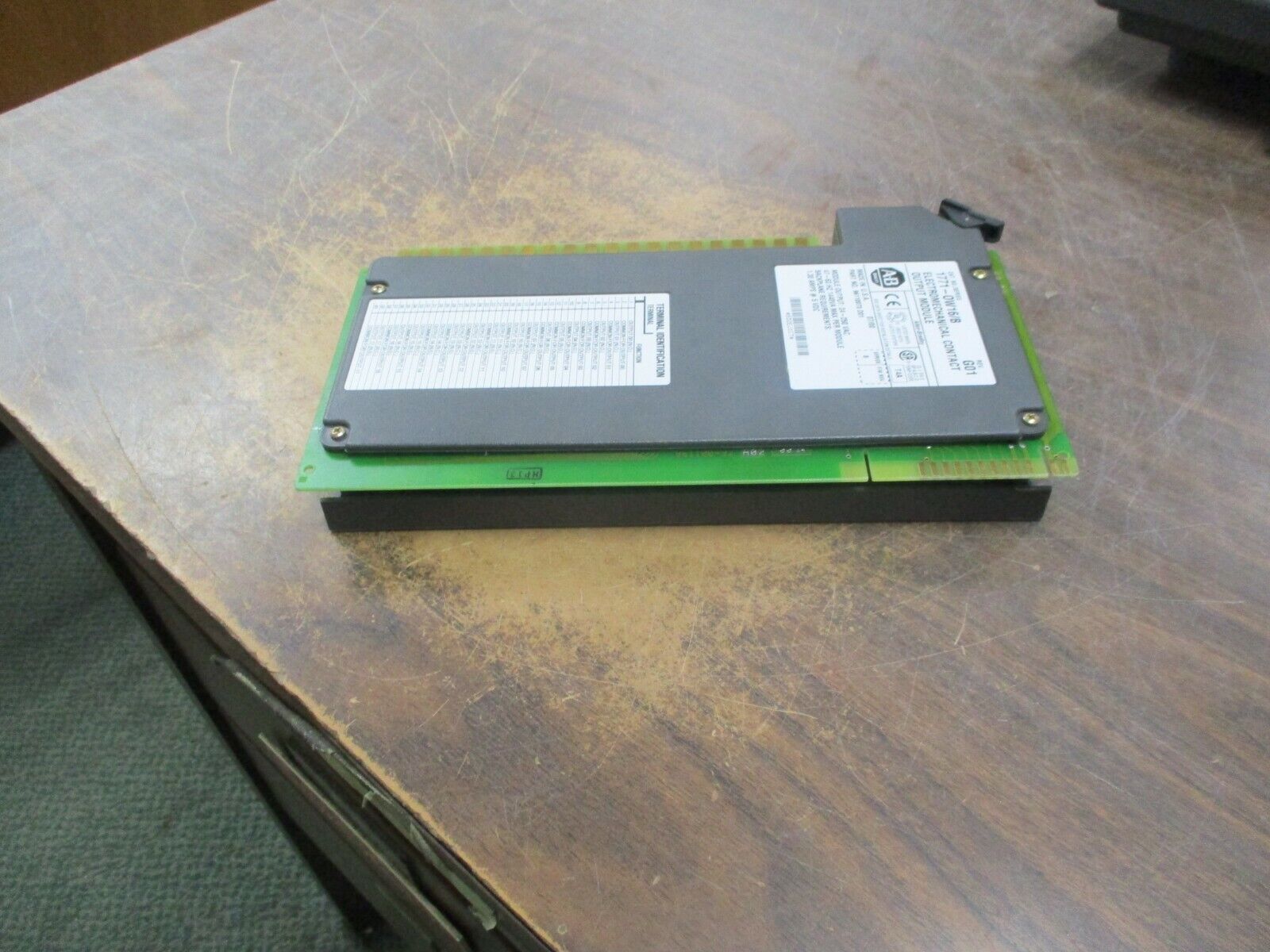 Allen-Bradley PLC Board 1771-OW16/B Electromechanical Contact Output Module