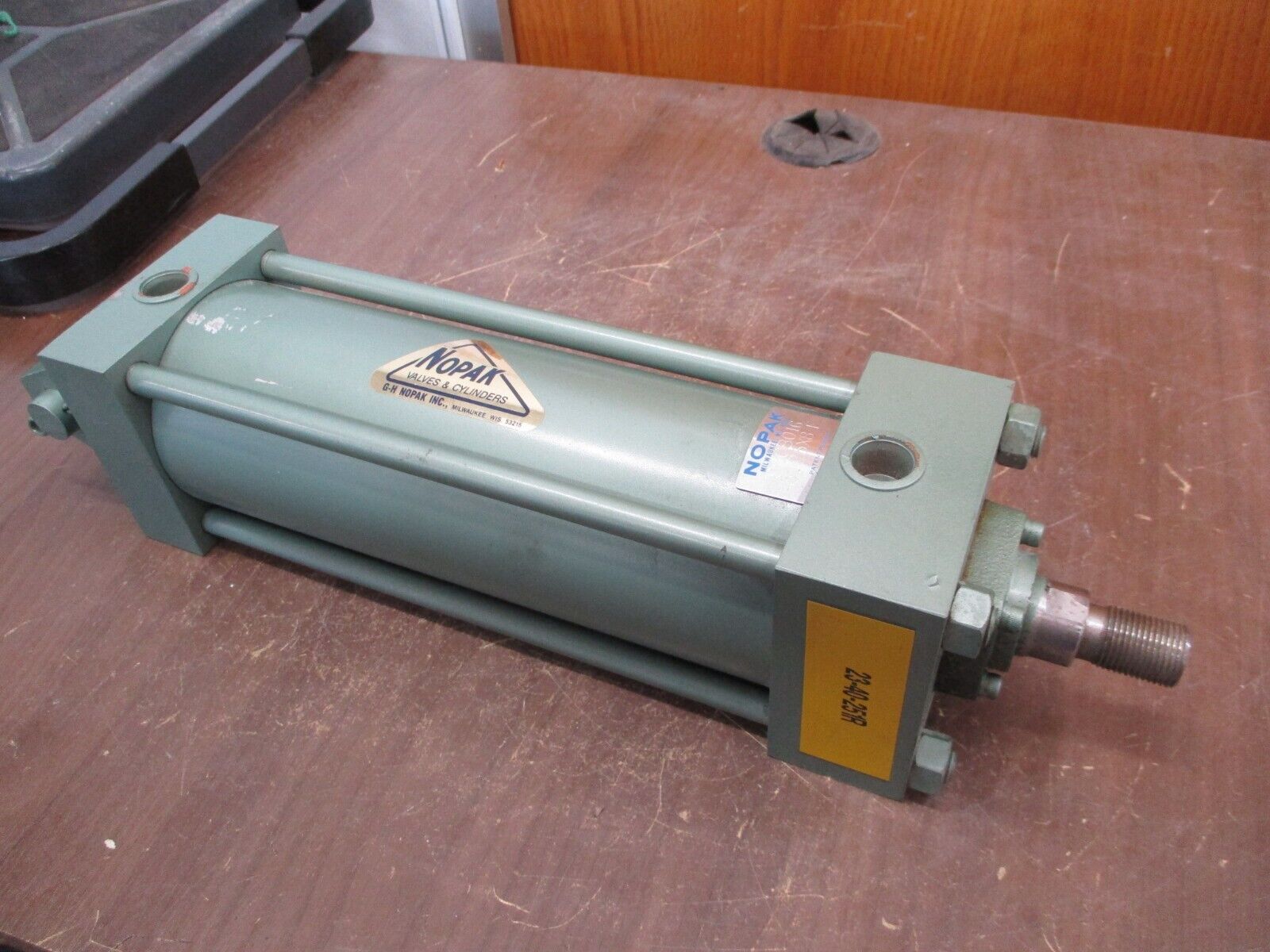 Nopak Hydraulic Cylinder 9808016 3.25X8 E Used