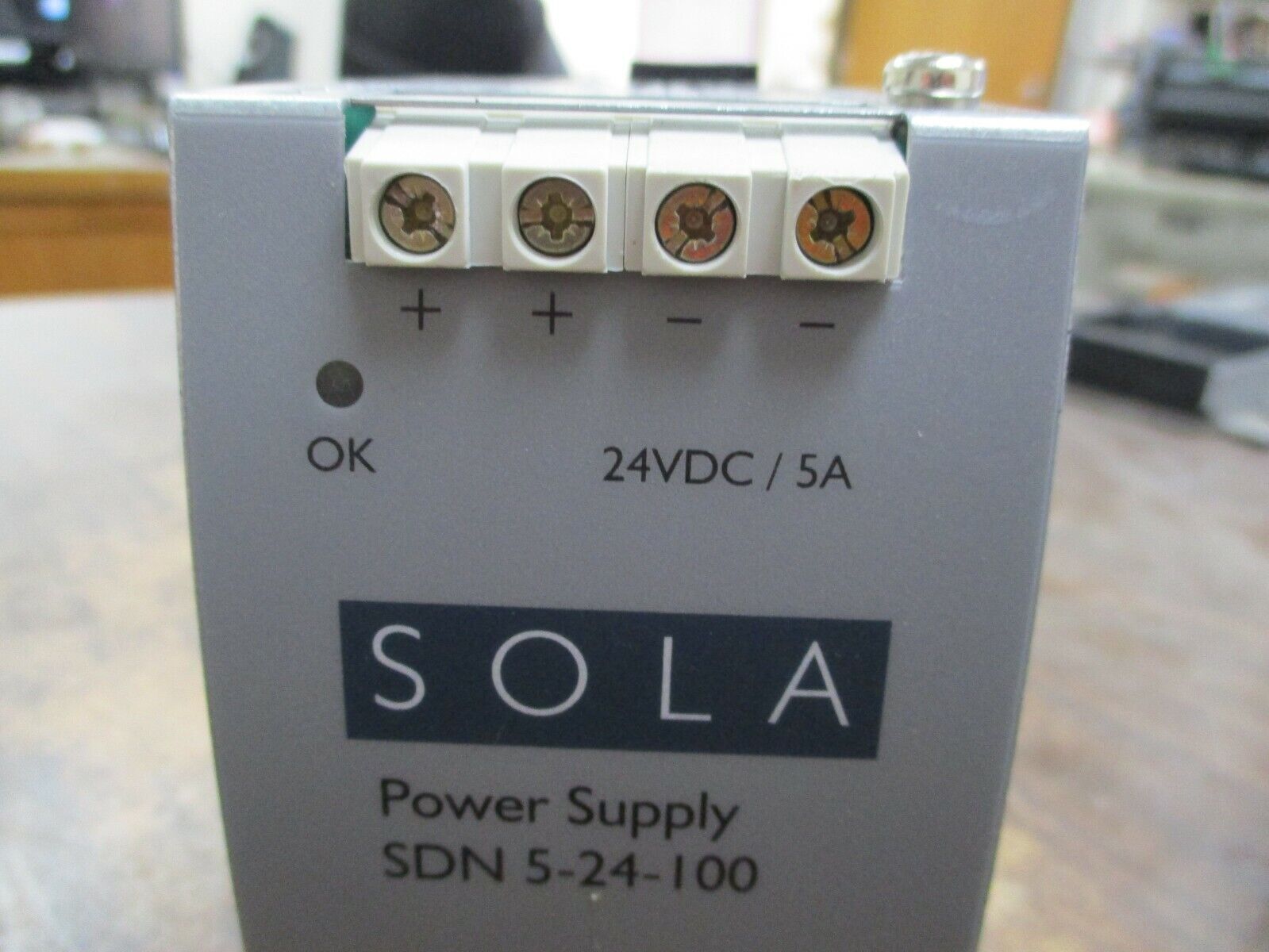 Sola Power Supply SDN 5-24-100 Input:115/230VAC 2.6/1.4A 50-60Hz Used