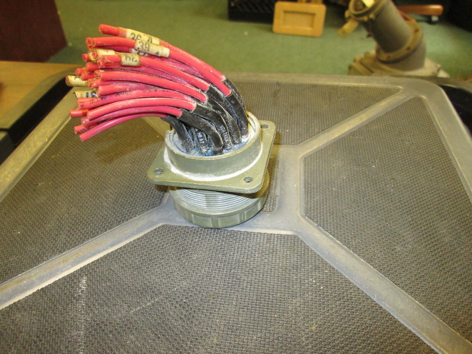 Amphenol  Receptacle  32-8S  30-Pin  Used