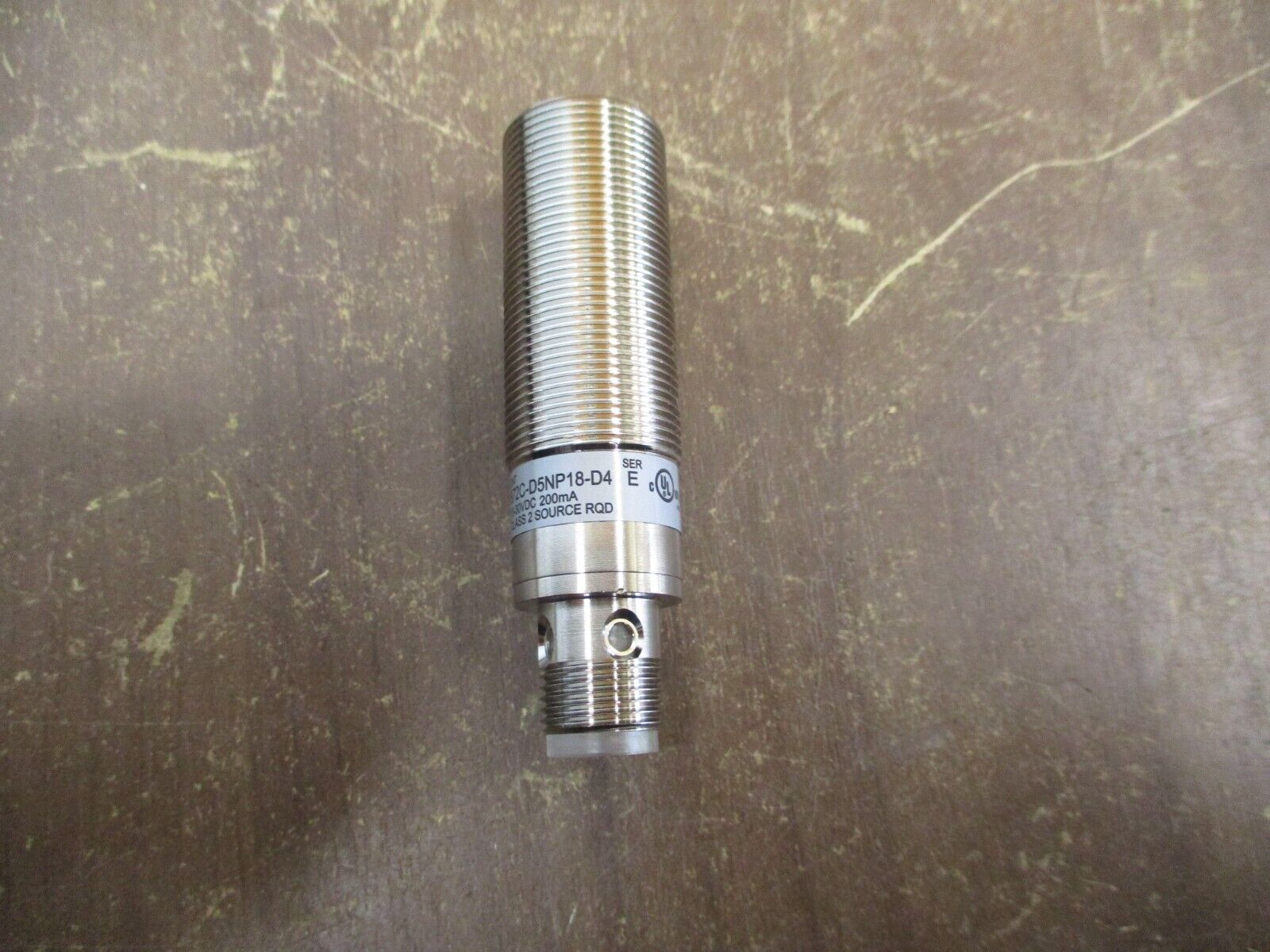 Allen-Bradley Inductive Proximity Sensor 872C-D5NP18-D4 Ser. E 10-30VDC