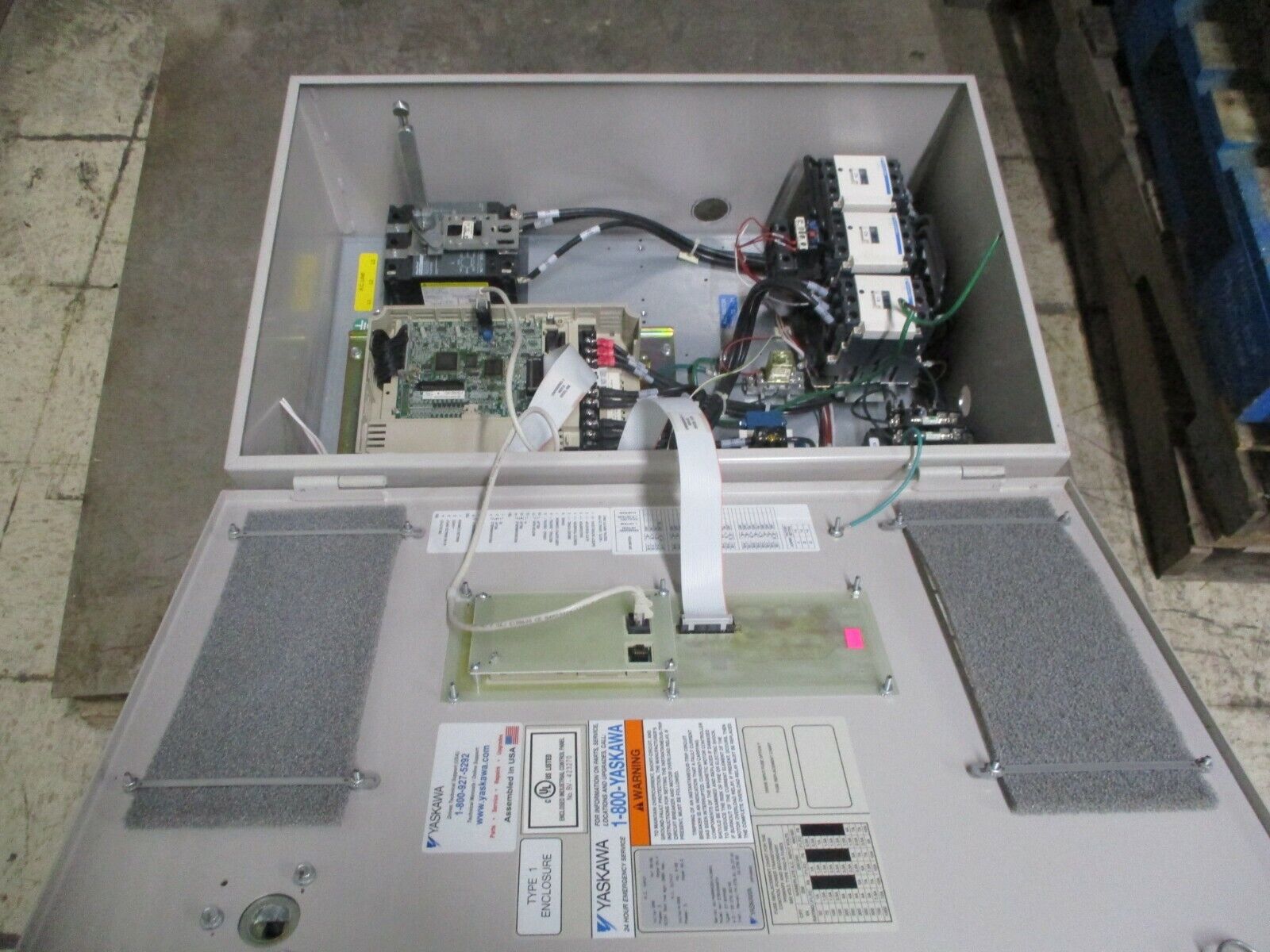 Yaskawa E7 AC Drive w/ Bypass E7BVD046TX 15HP 3Ph Used