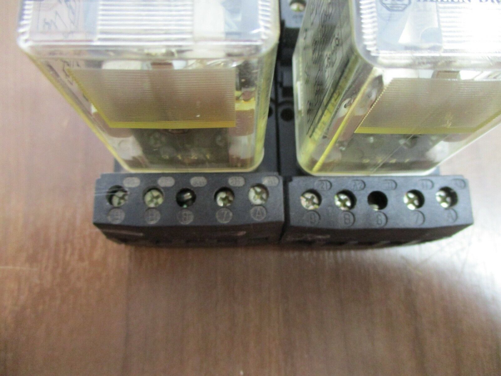 Allen-Bradley Relay 700-HB33A1-1-4 Ser. A 120V 50/60Hz w/Base *Lot of 3* Used
