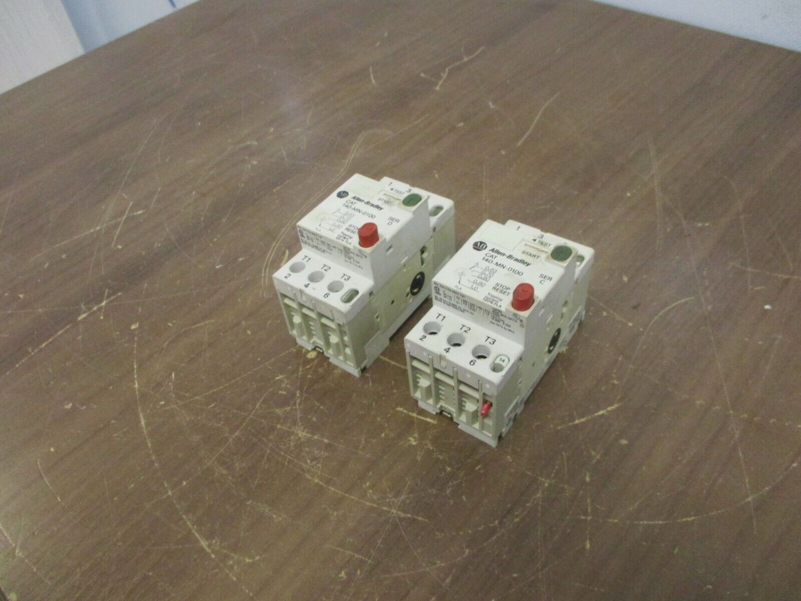 Allen-Bradley  Manual Starter  140-MN-0100  0.6-1A Range *Lot of 2* Used