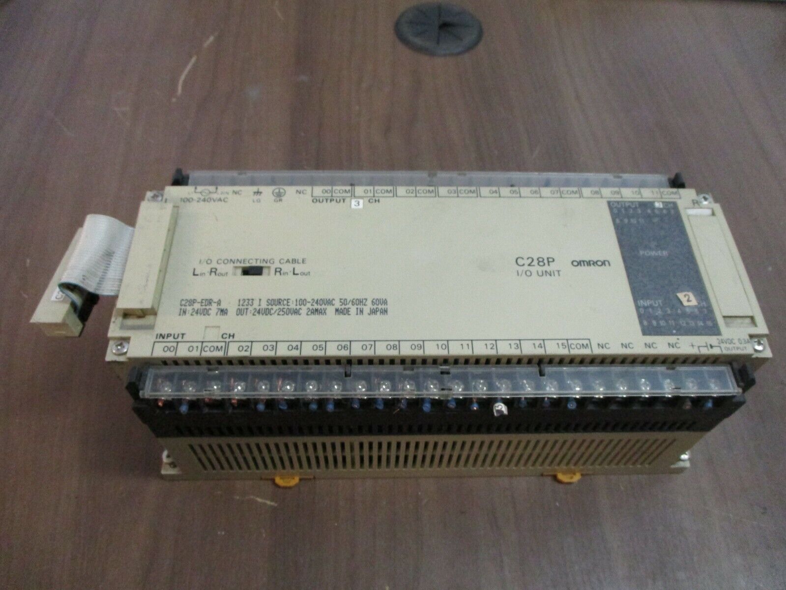 Omron C28P I/O Unit C28P-EDR-A Used
