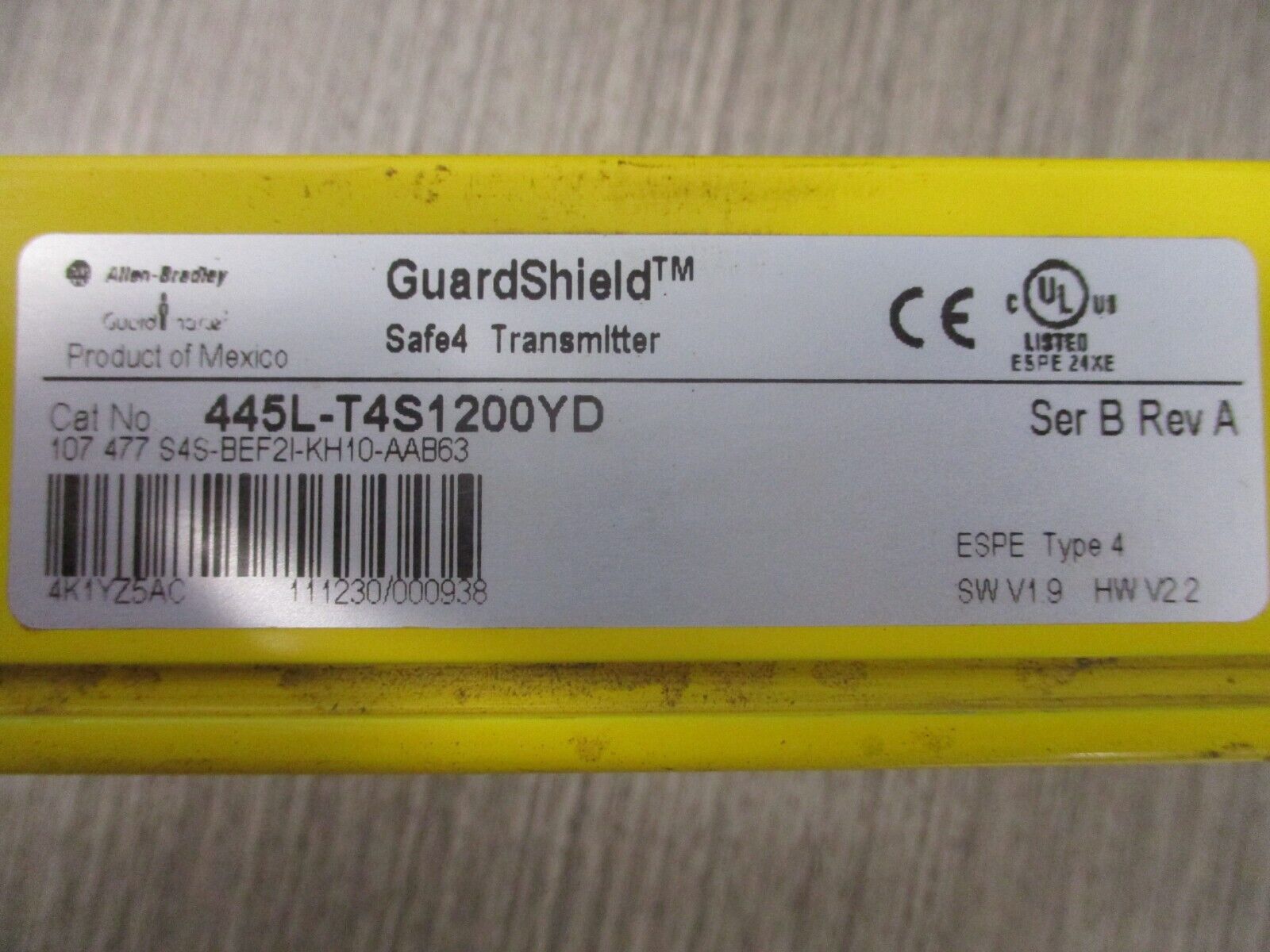 Allen-Bradley Guardshield Safe4 Light Curtain Transmitter 445L-T4S1200YD Ser.B