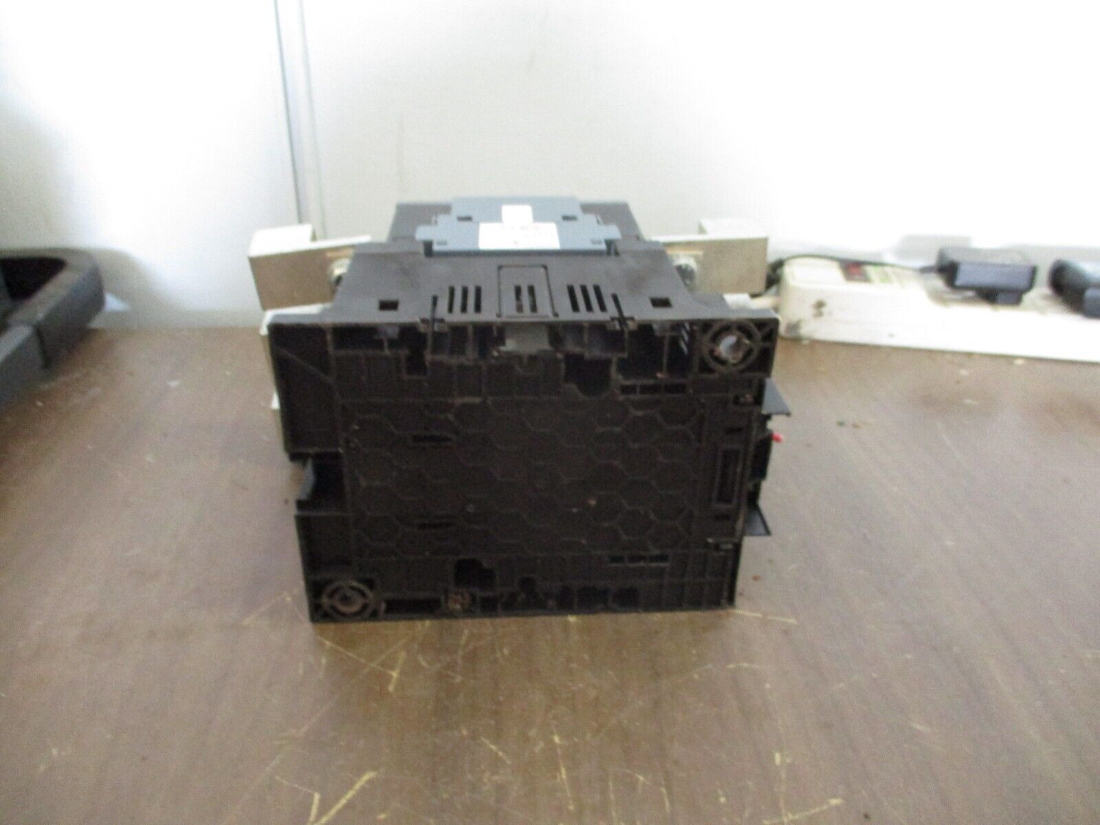 Siemens Sirius Contactor 3RT1055-6...6  110-127V Coil 195A 600V Used