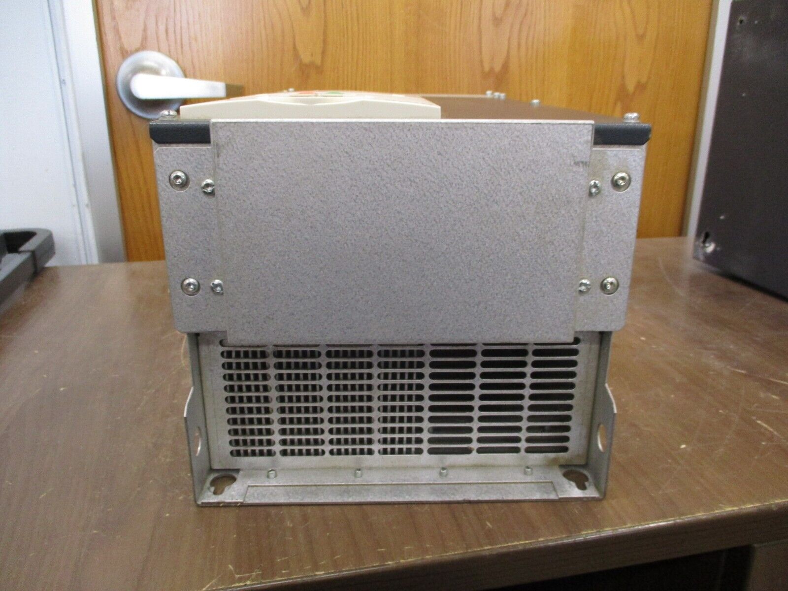 Schneider Electric Altivar AC Drive ATV212HD22N4 30HP 3Ph Used