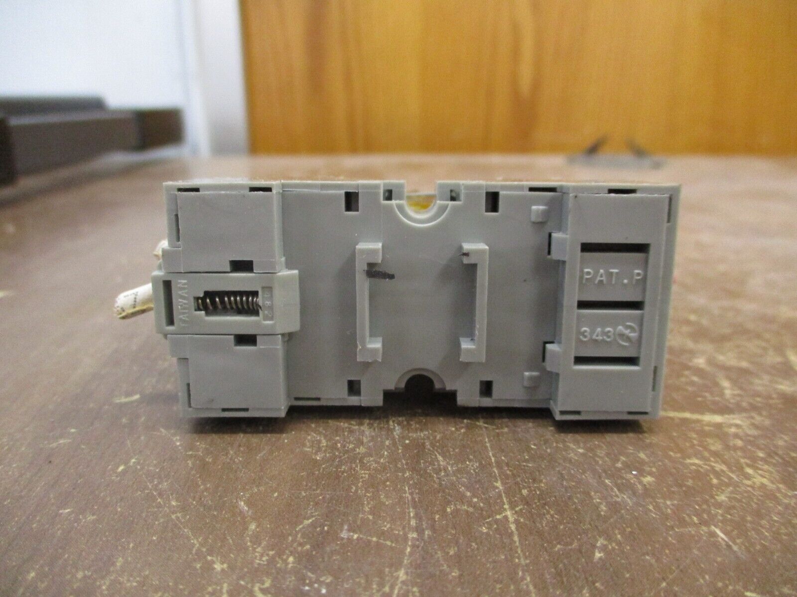 IDEC Relay w/ Base RY4S-U 120V w/ Electrocube RG1782-7 Used