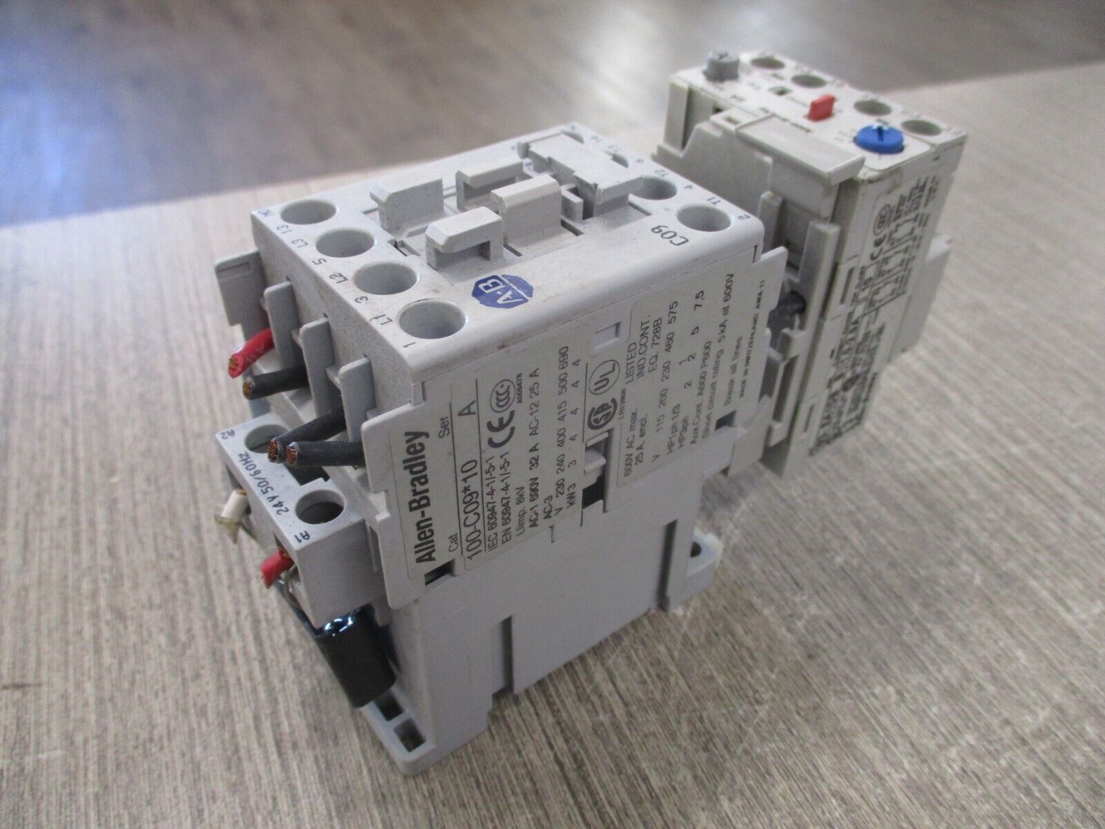 Allen-Bradley Starter 100-C09*10 193-EA1DB Range 1-2.9A 24V Coil Used