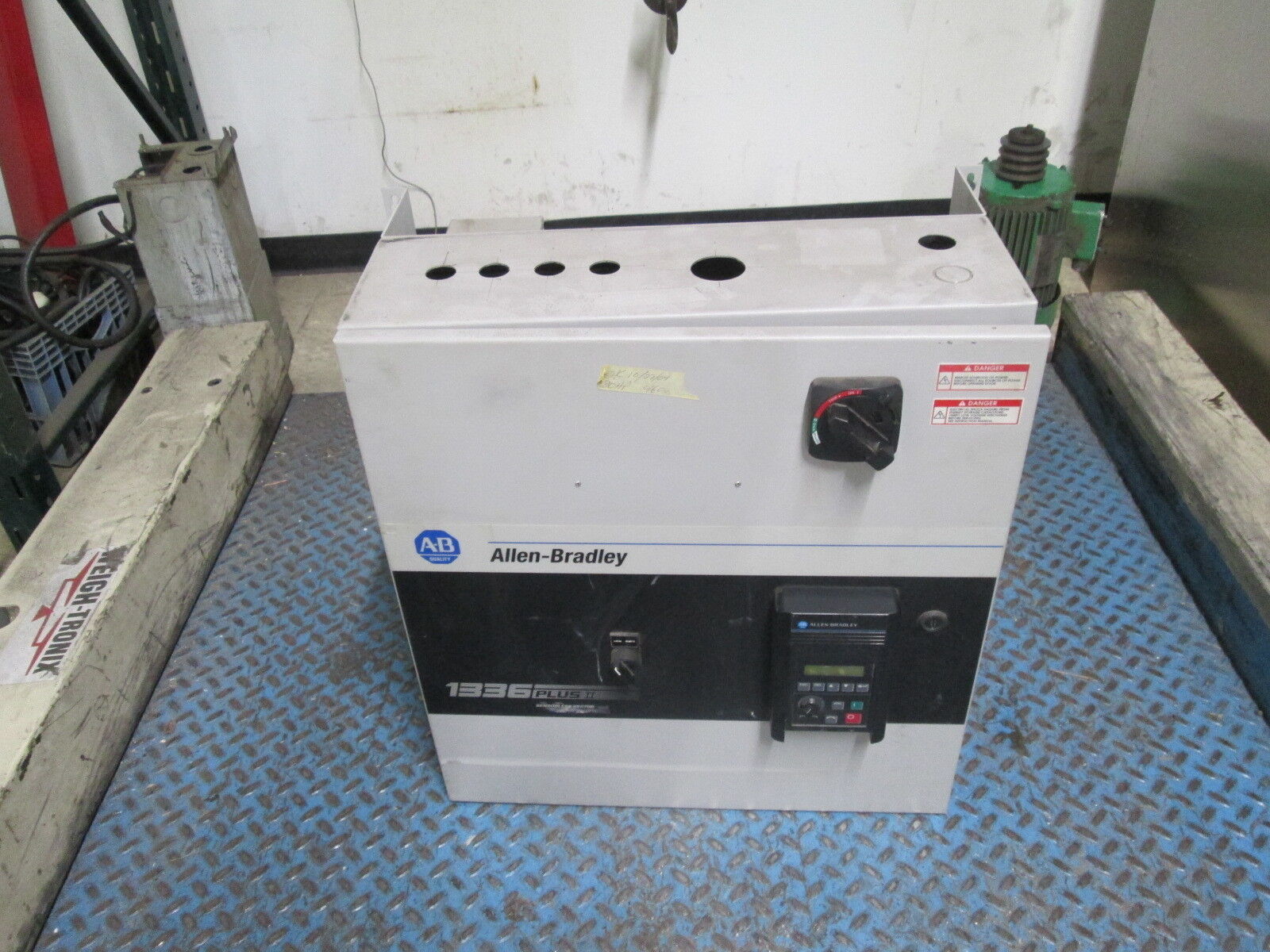 Allen-Bradley 1336 Plus II AC Drive 1336F-B020-AN-EN-L6 25HP 21-26KVA 380-480V