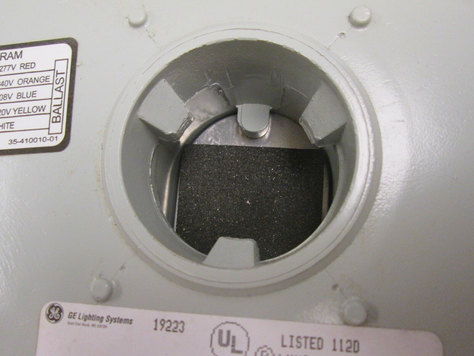 GE Luminaire Fitting / Ballast L4MD40M0A5 400W 120/208/240/277V New Surplus