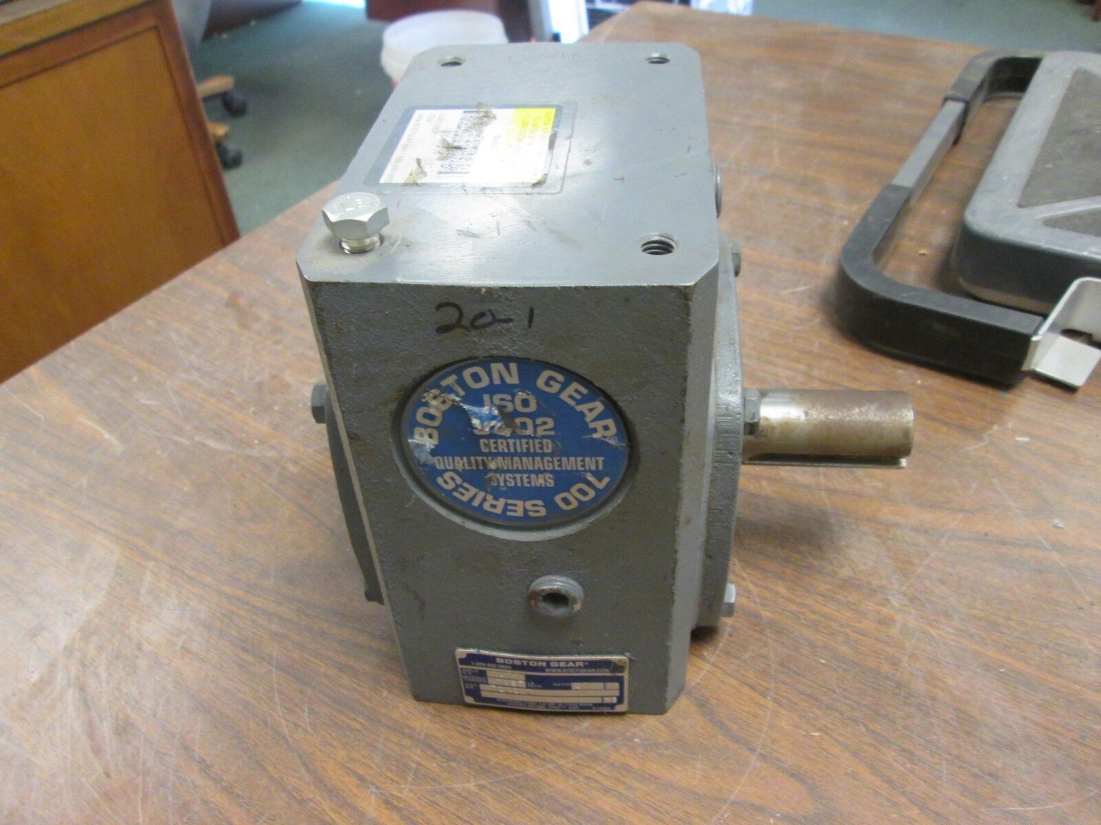 Boston Gear Reducer 72420G Ratio 20:1 1.77 HP IN 1069 LB-IN Torque Out