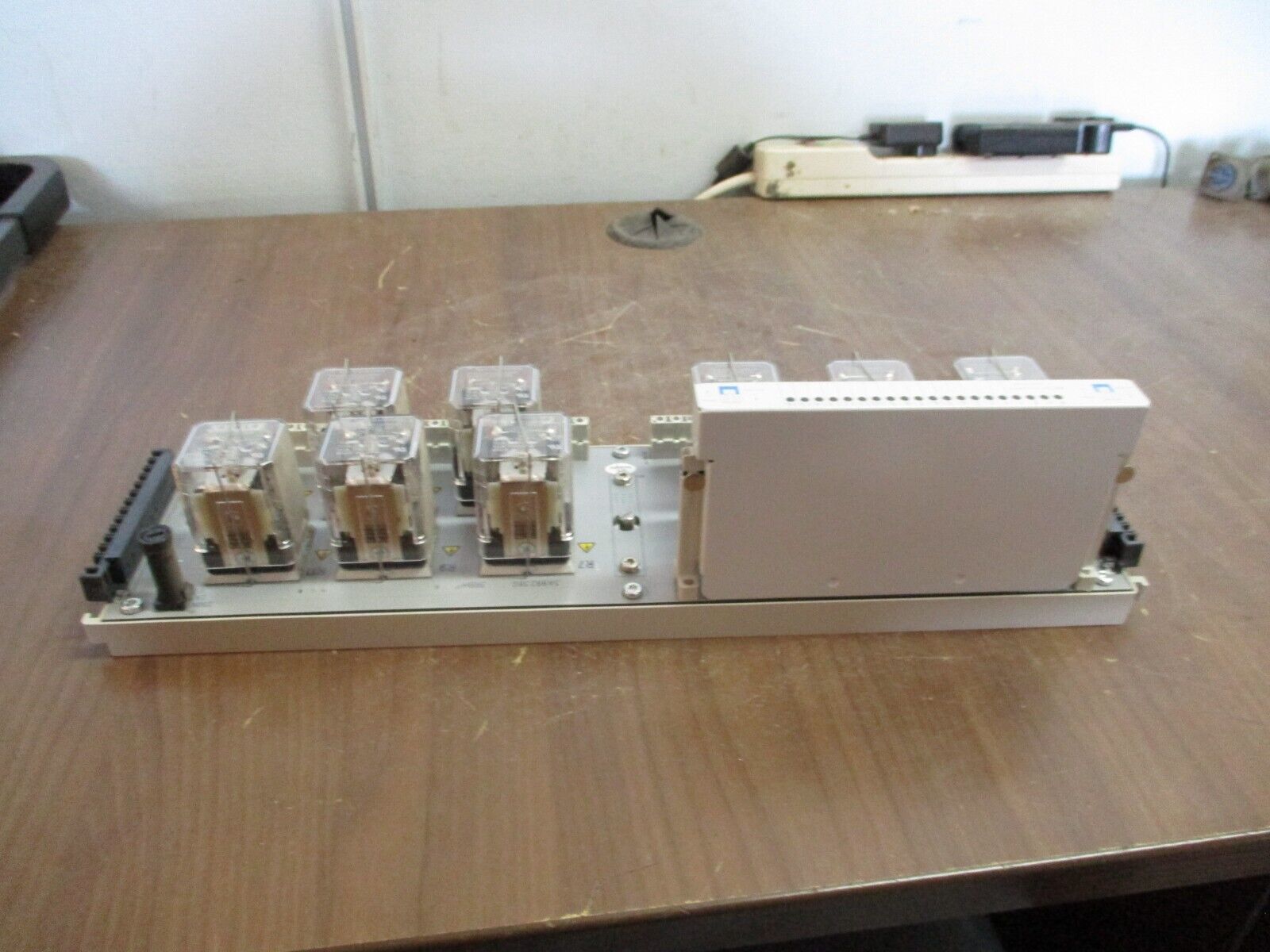 Tyco/Emerson Ovation Relay Assembly 5A26458G05 Rev. 09 *Missing (1) Relay* Used