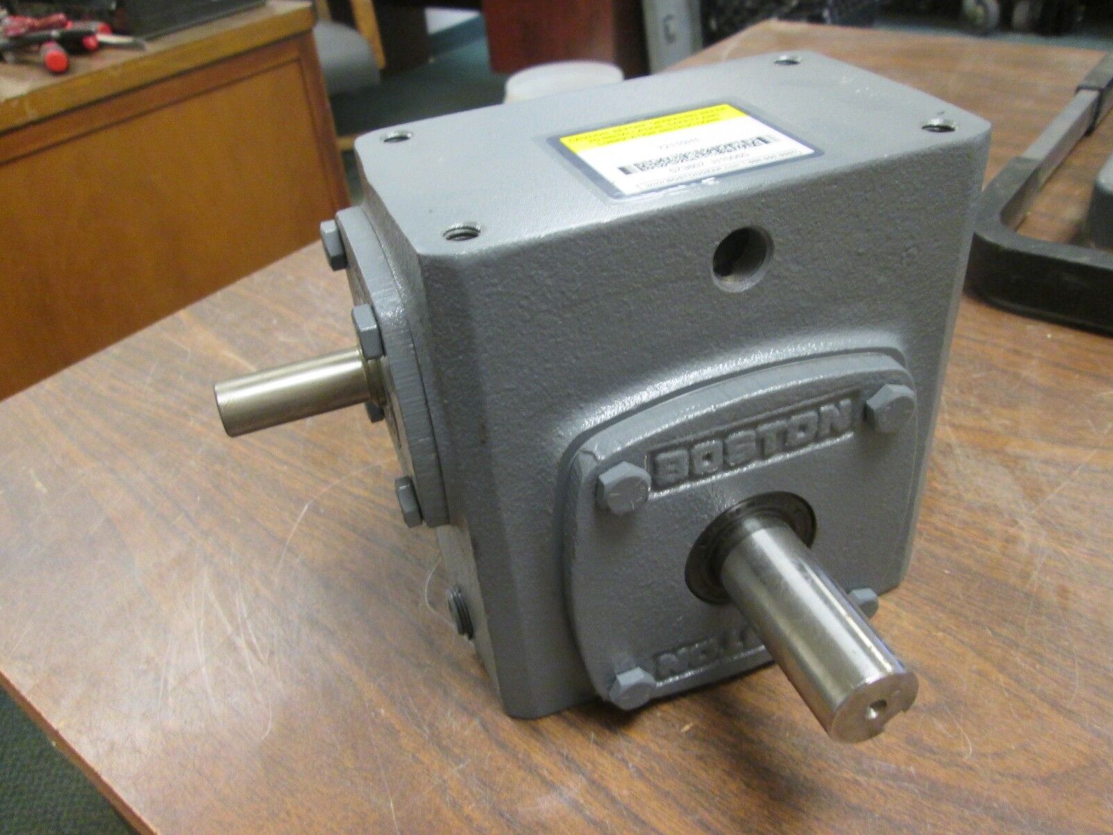 Boston Gear Reducer 72110H1 Ratio 10:1 2.34 HP IN 789 LB-IN Torque Out