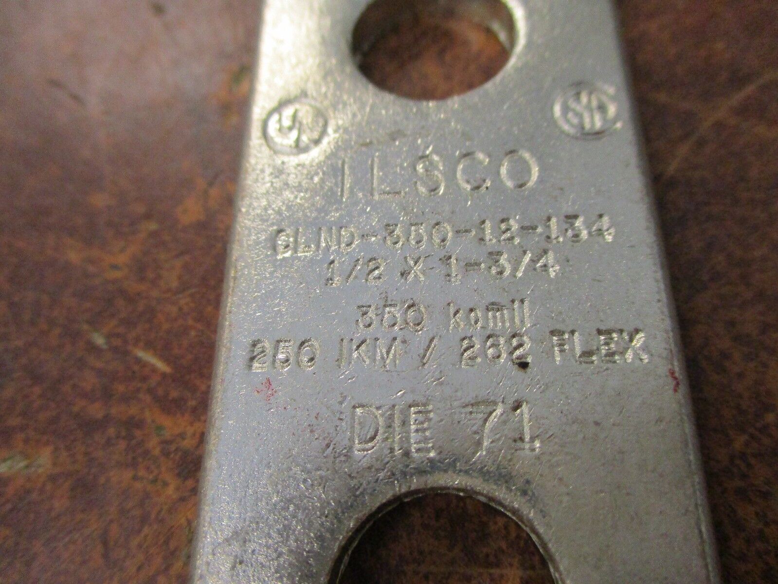 Ilsco Crimp Lug CLND-350-12-134 1/2 X 1-3/4 350kcmil 250IKM/262 FLEX New Surplus