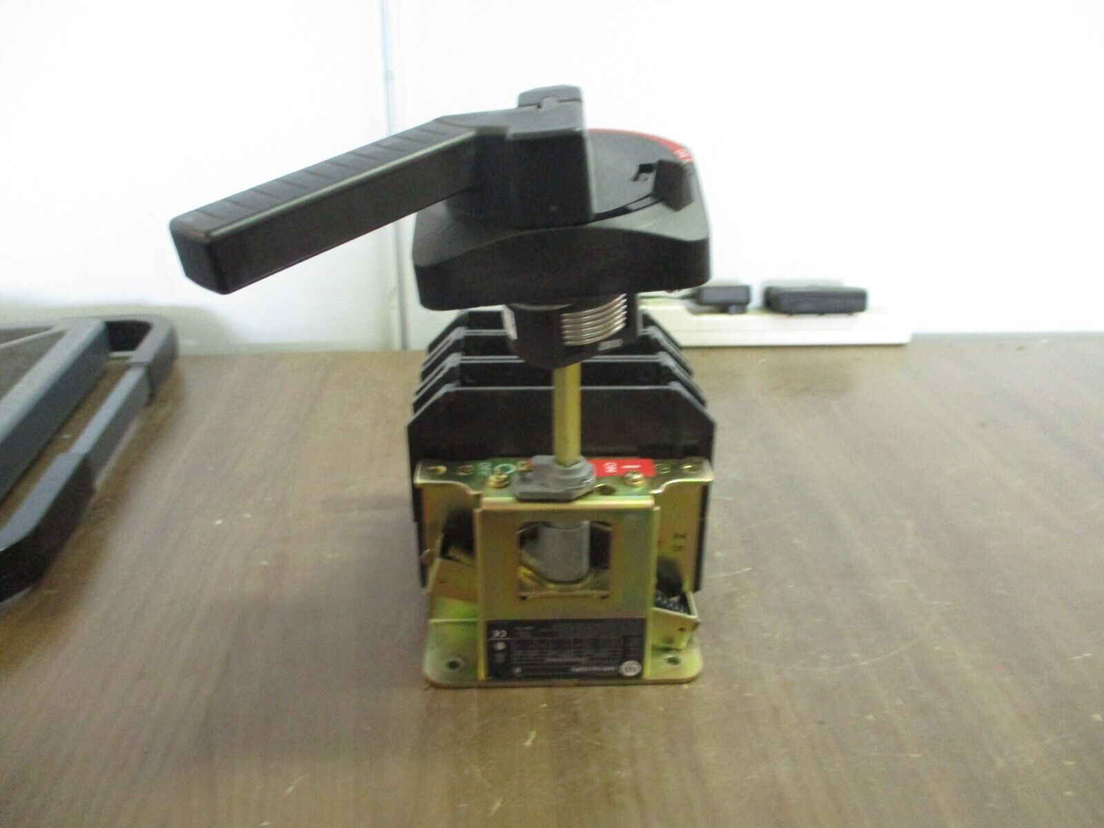 Allen-Bradley Fusible Disconnect Switch 194R-NJ100P3 Ser. B 100A 600V 3Ph Used