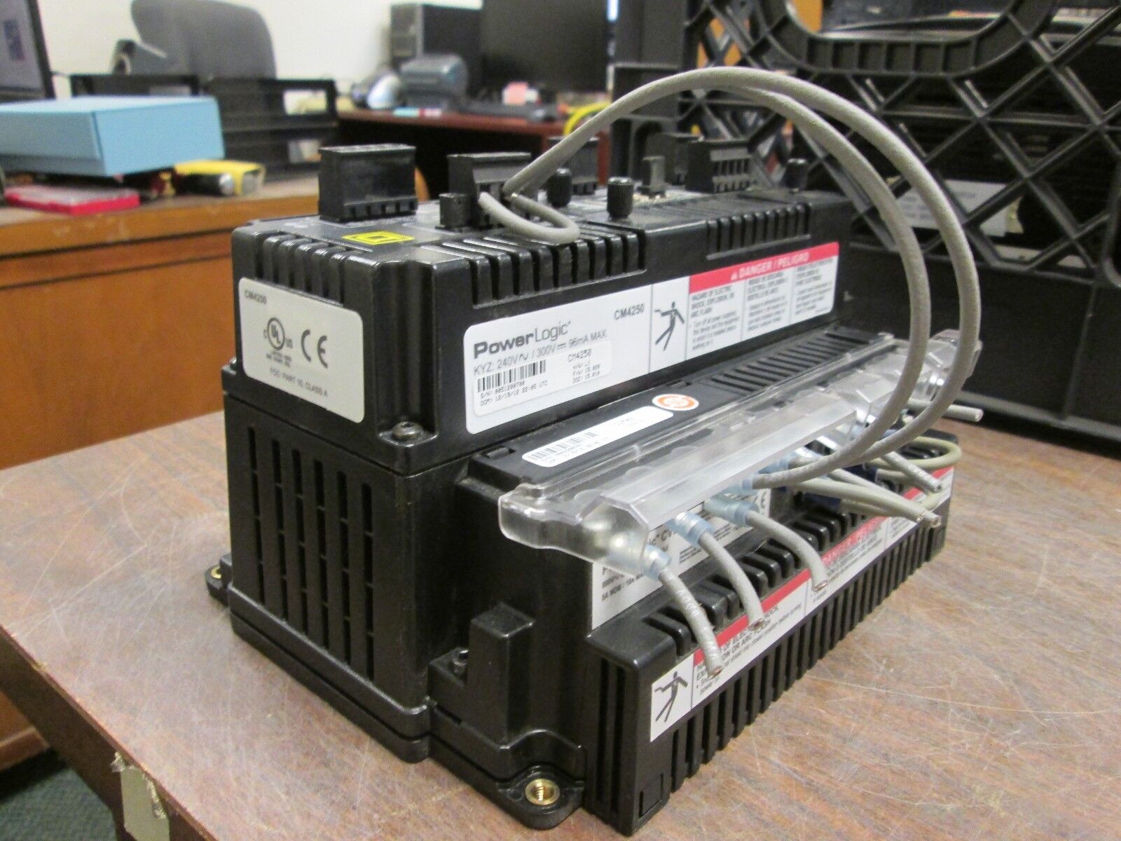 Square D PowerLogic Circuit Monitor CM4250 240/300V 96mA w/ CVM42 Used
