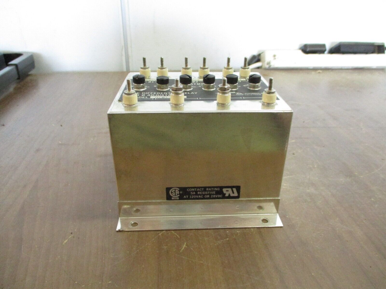 Wilmar Close Differential Relay D101-7X 480V 3Ph Adjustable Used