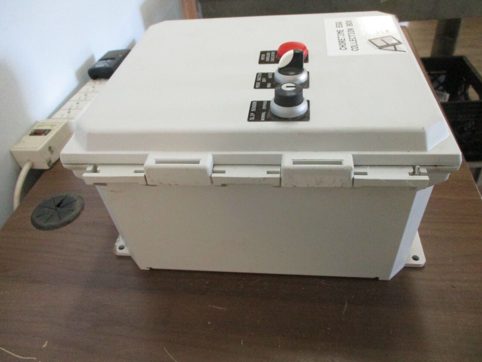 Choretime Egg Collection Starter Box Type 3R, 4X, 12, 13 Enclosure, Used