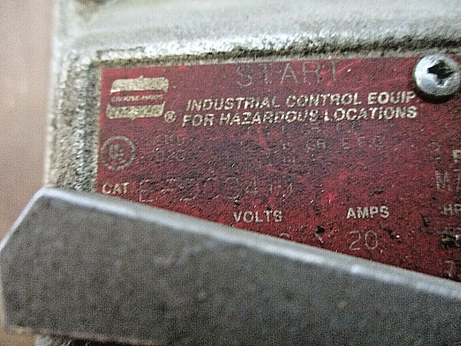 Crouse-Hinds Explosion Proof Switch EFDC3419 20A 600V Used