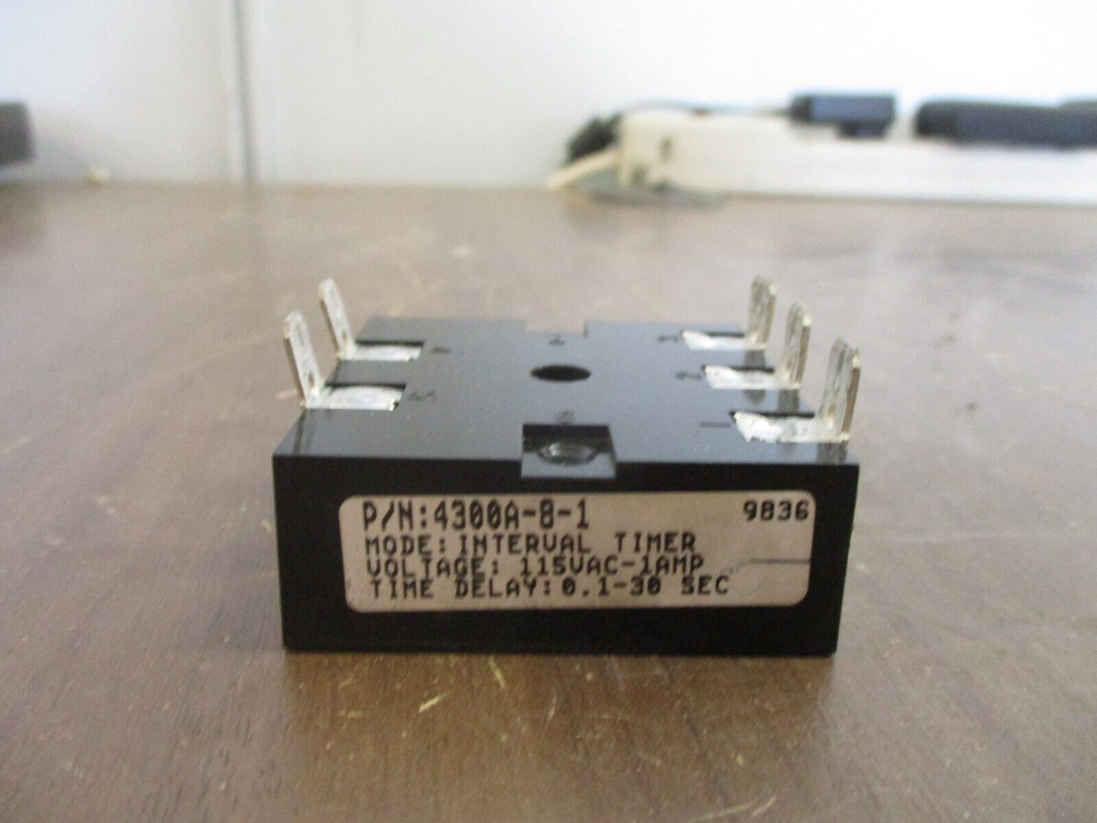 Artisan Solid State Interval Timer 4300A-8-1 115VAC 1A Delay: 0.1-30 Sec