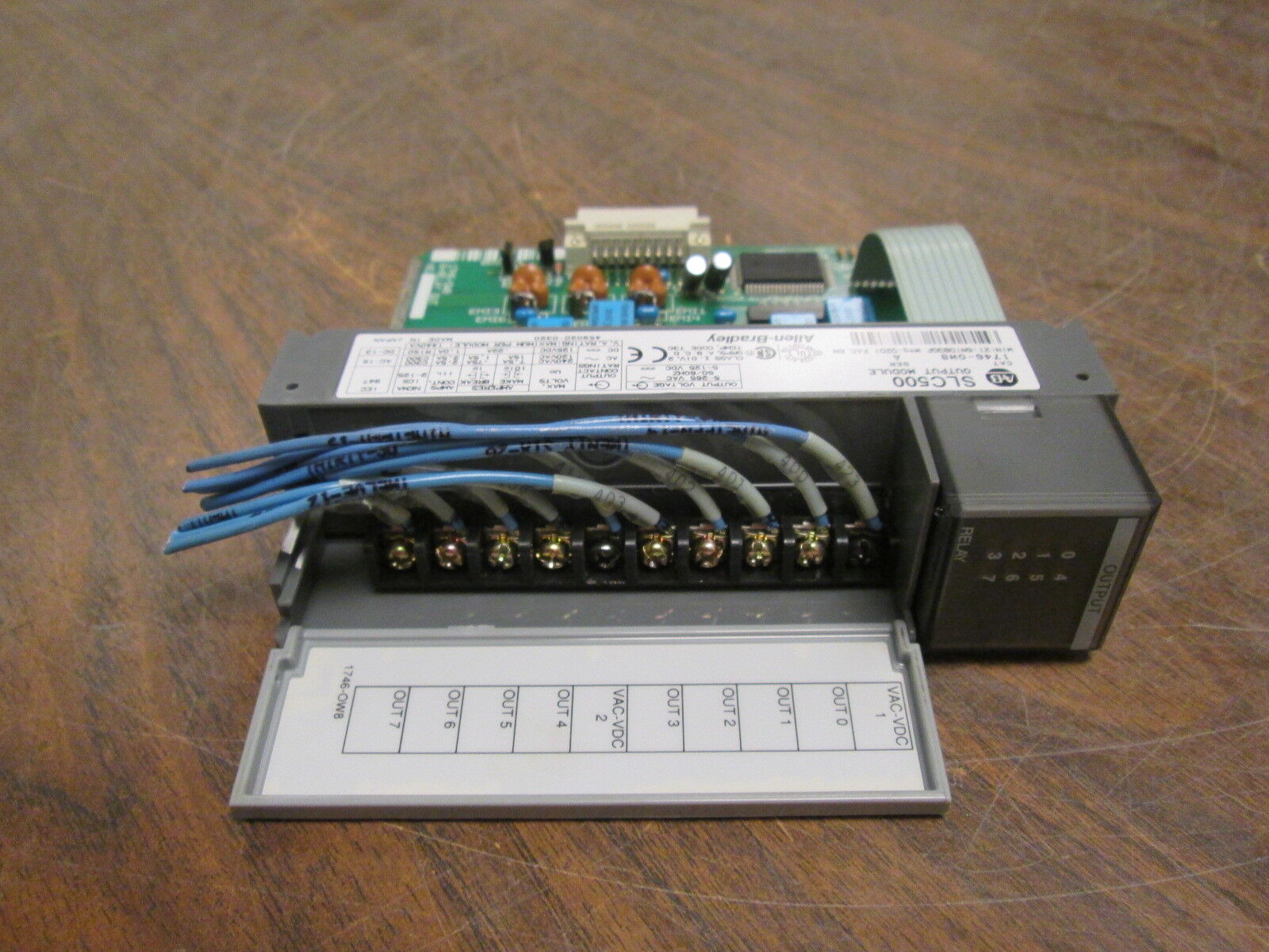 Allen-Bradley SLC 500 Output Module 1746-OW8 Ser. A Used