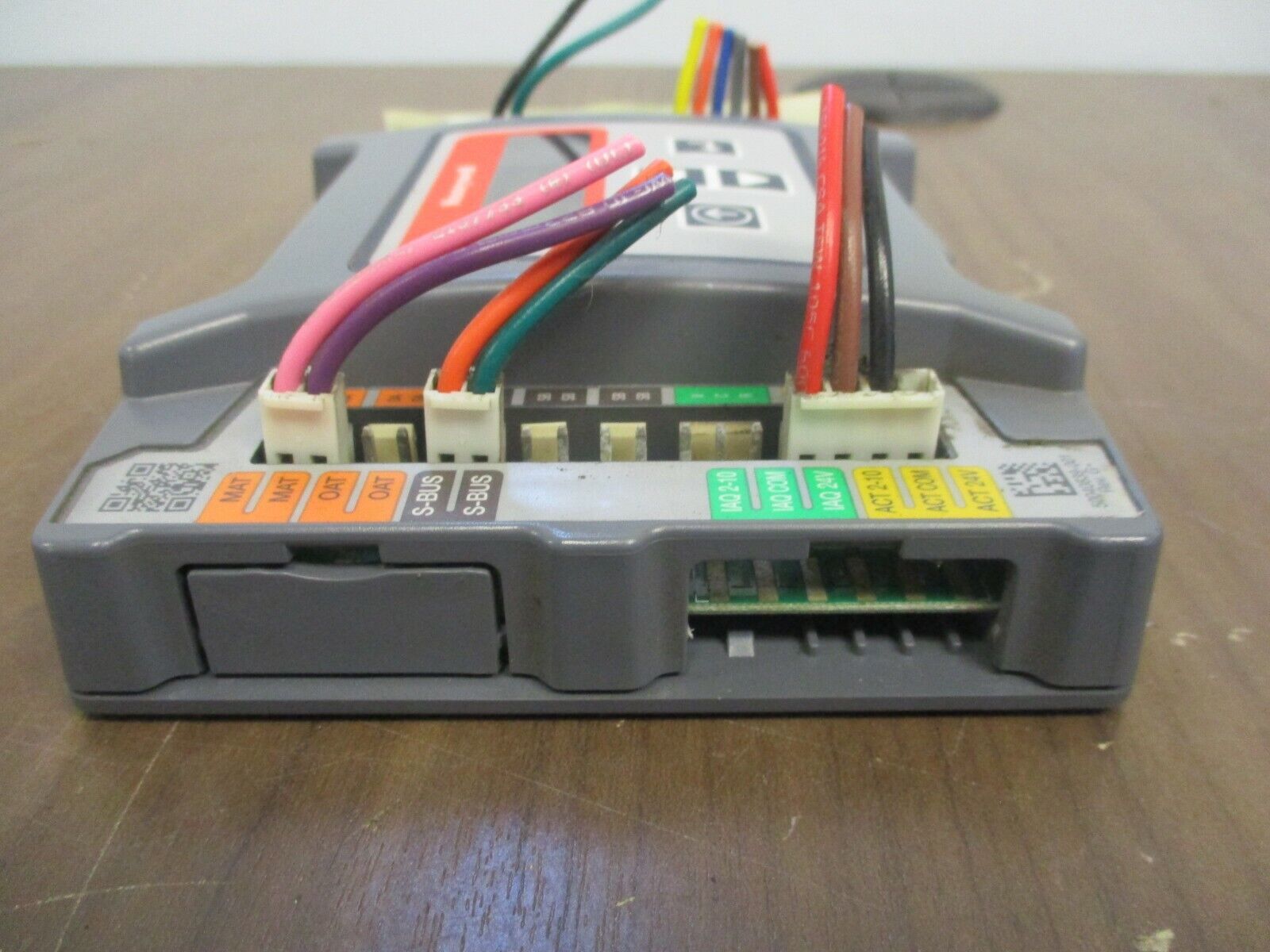 Honeywell Economizer Controller W7220A1000 S/W Ver. 1.07 Used