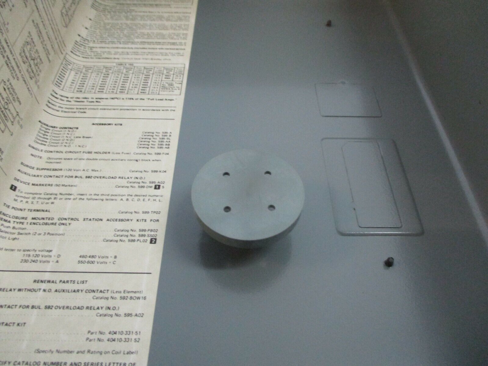 Allen-Bradley Enclosed Size 0 Starter 509-AAH Ser. B 230-240V Coil 18A 600V Used