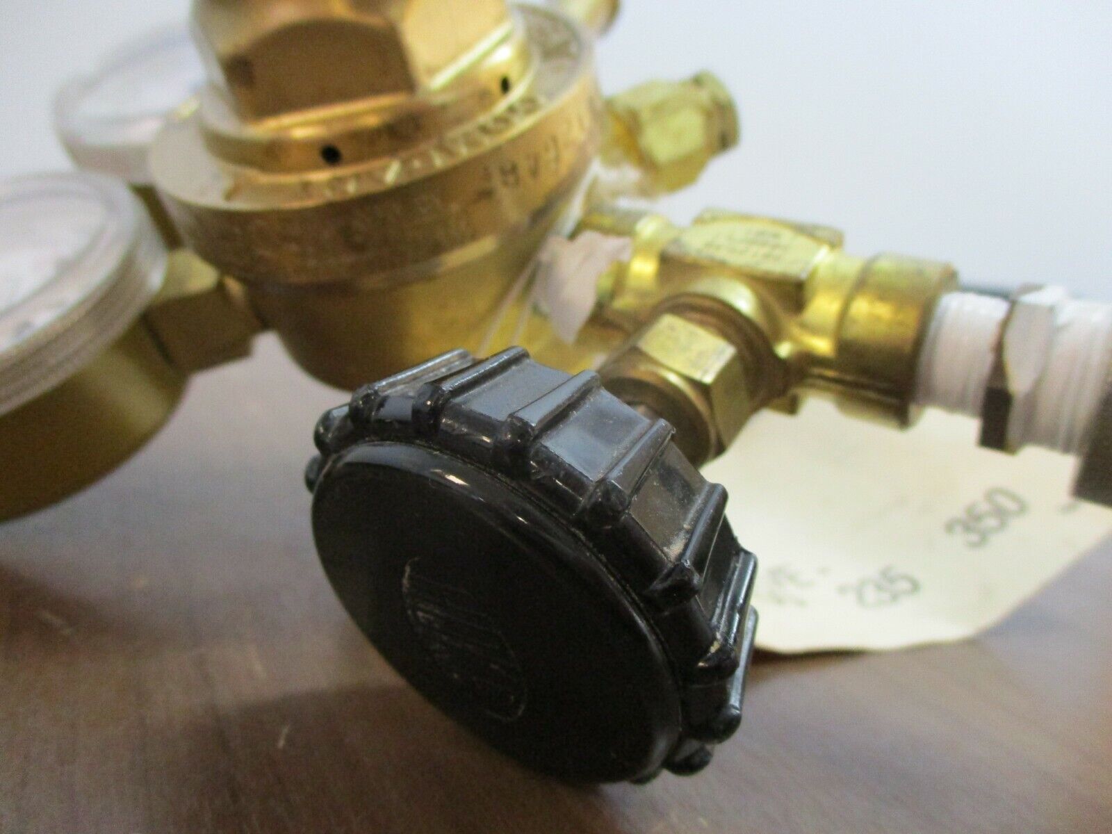 Victor Inert Gas Regulator VTS 250C 3000 PSIG Used