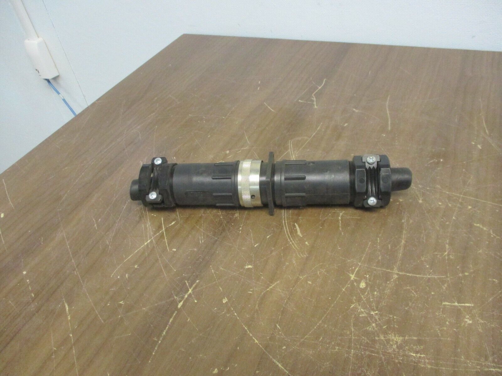 SOURIAU/Burndy UTG Series Plug & Connector Set 24-5 5-Pin Used