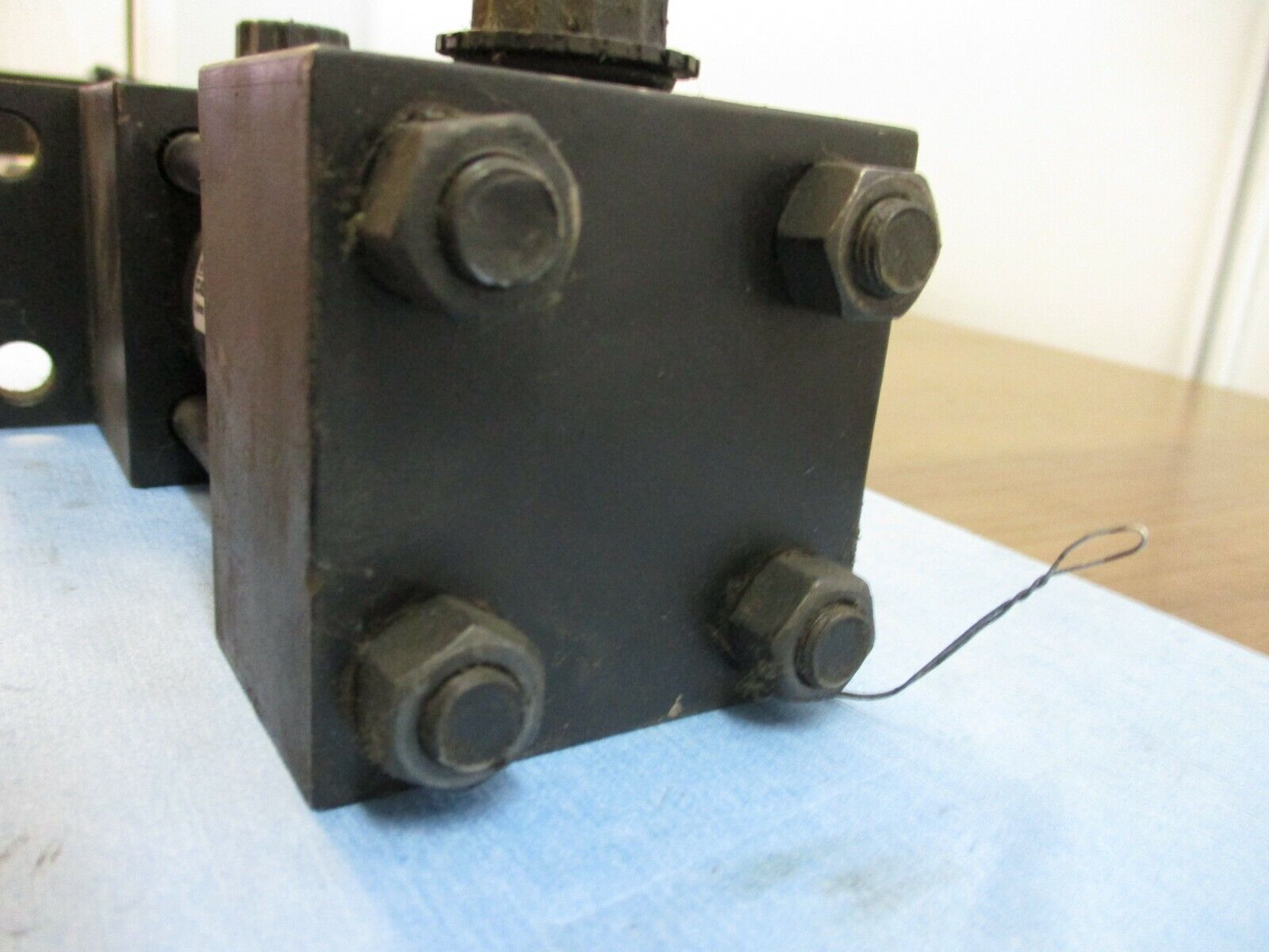 Parker Hydraulic Cylinder 01.50 CHH2HKT19AC 1.000 3000 PSI Used